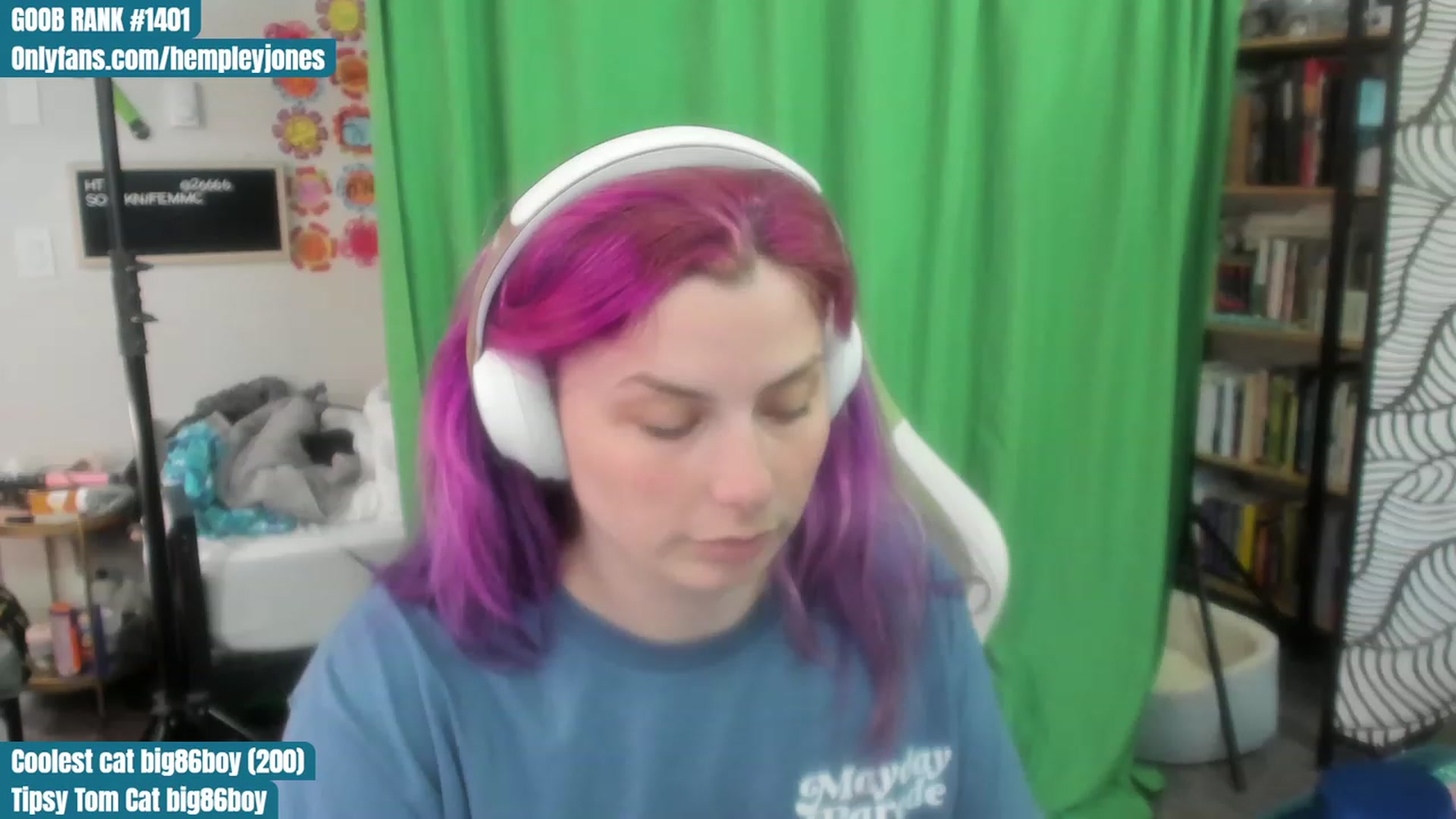Gallery image thumbnail from Hempleyjones's myfreecams stream on, 08/11/2023, 21:48 image 6 of 20