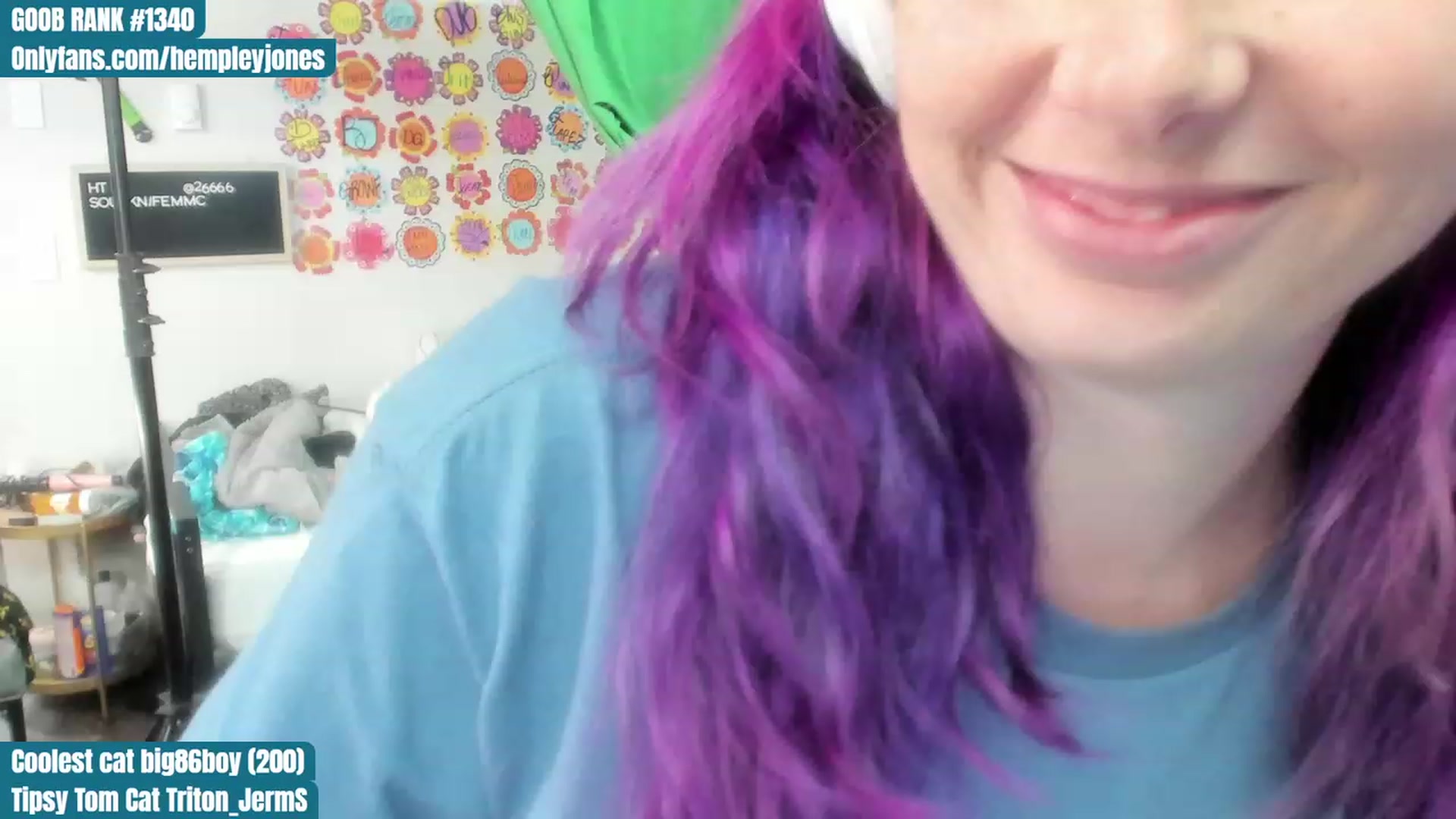 Gallery image thumbnail from Hempleyjones's myfreecams stream on, 08/11/2023, 21:48 image 17 of 20