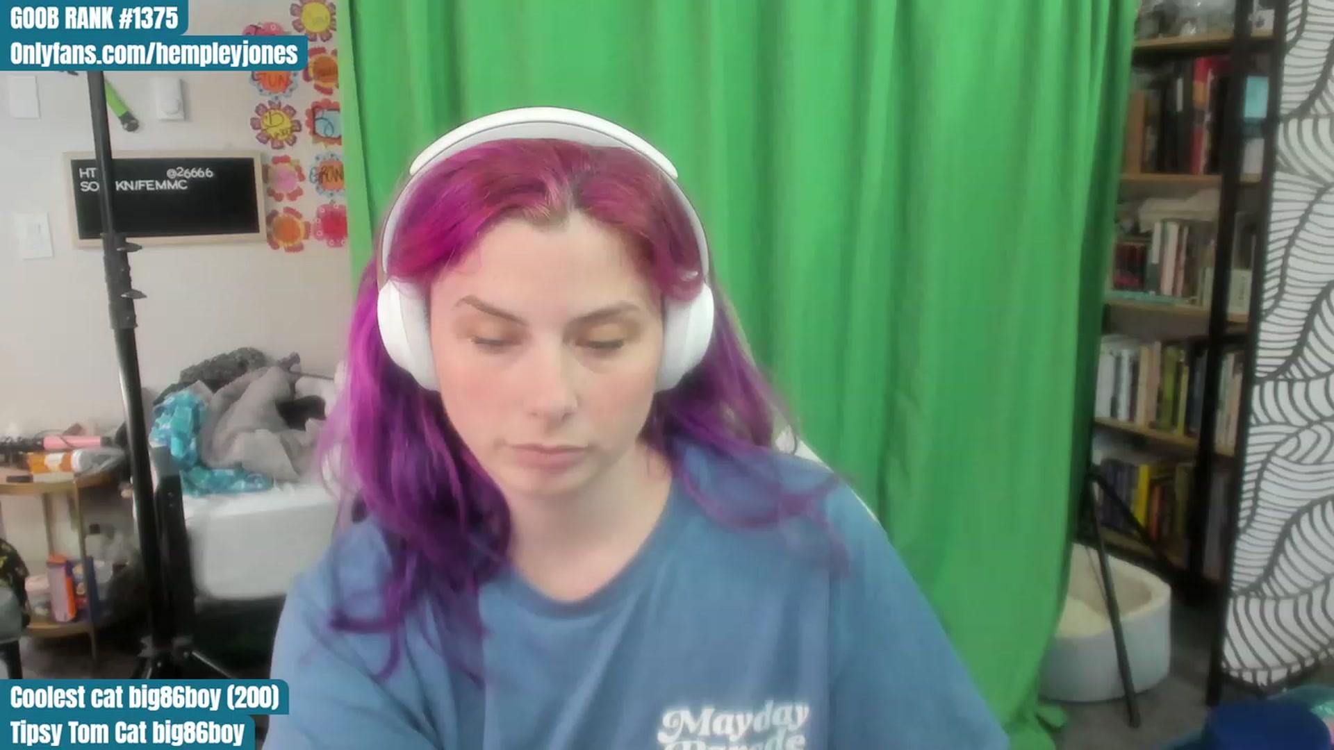 Gallery image thumbnail from Hempleyjones's myfreecams stream on, 08/11/2023, 21:48 image 8 of 20