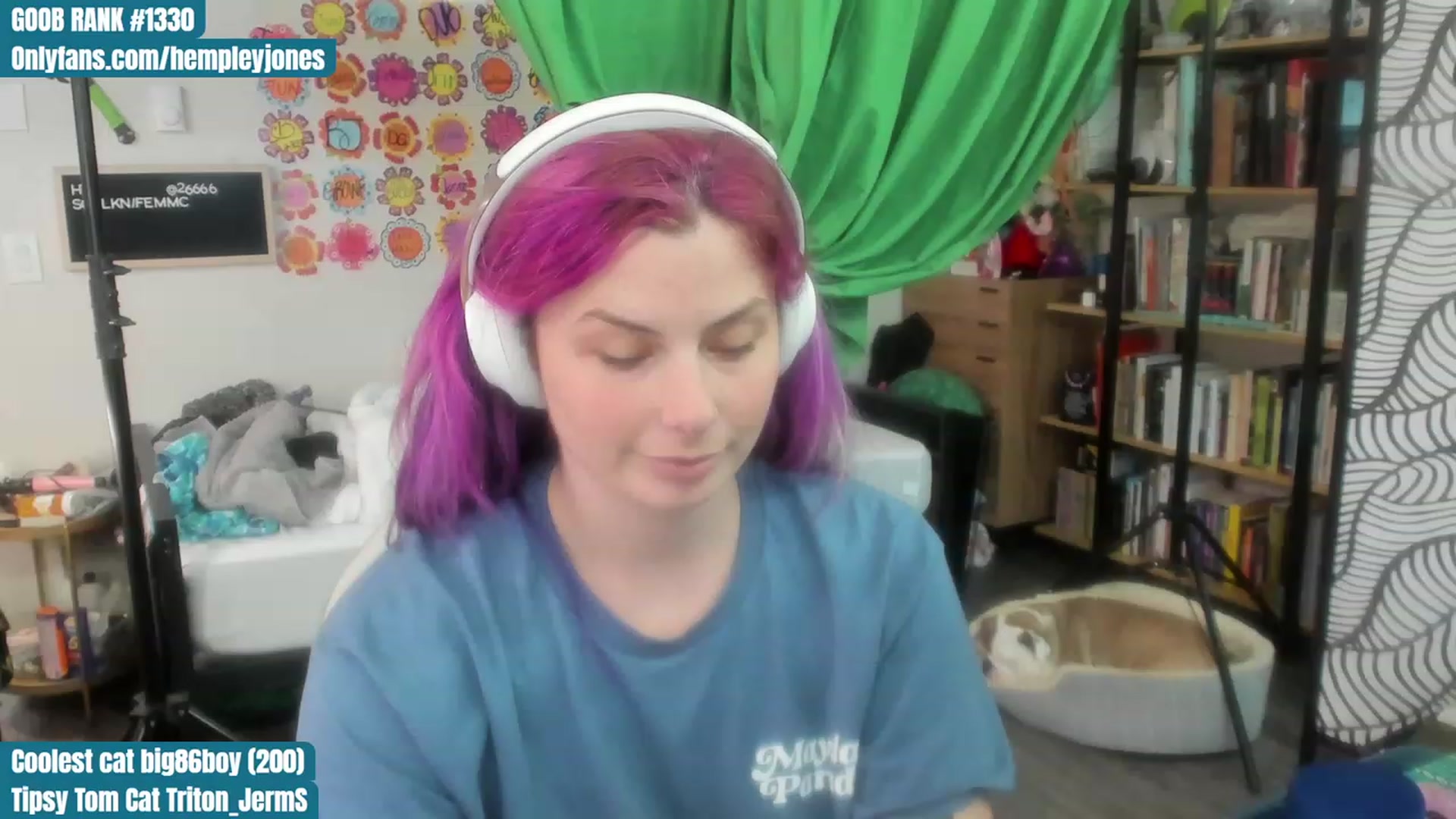 Gallery image thumbnail from Hempleyjones's myfreecams stream on, 08/11/2023, 21:48 image 20 of 20