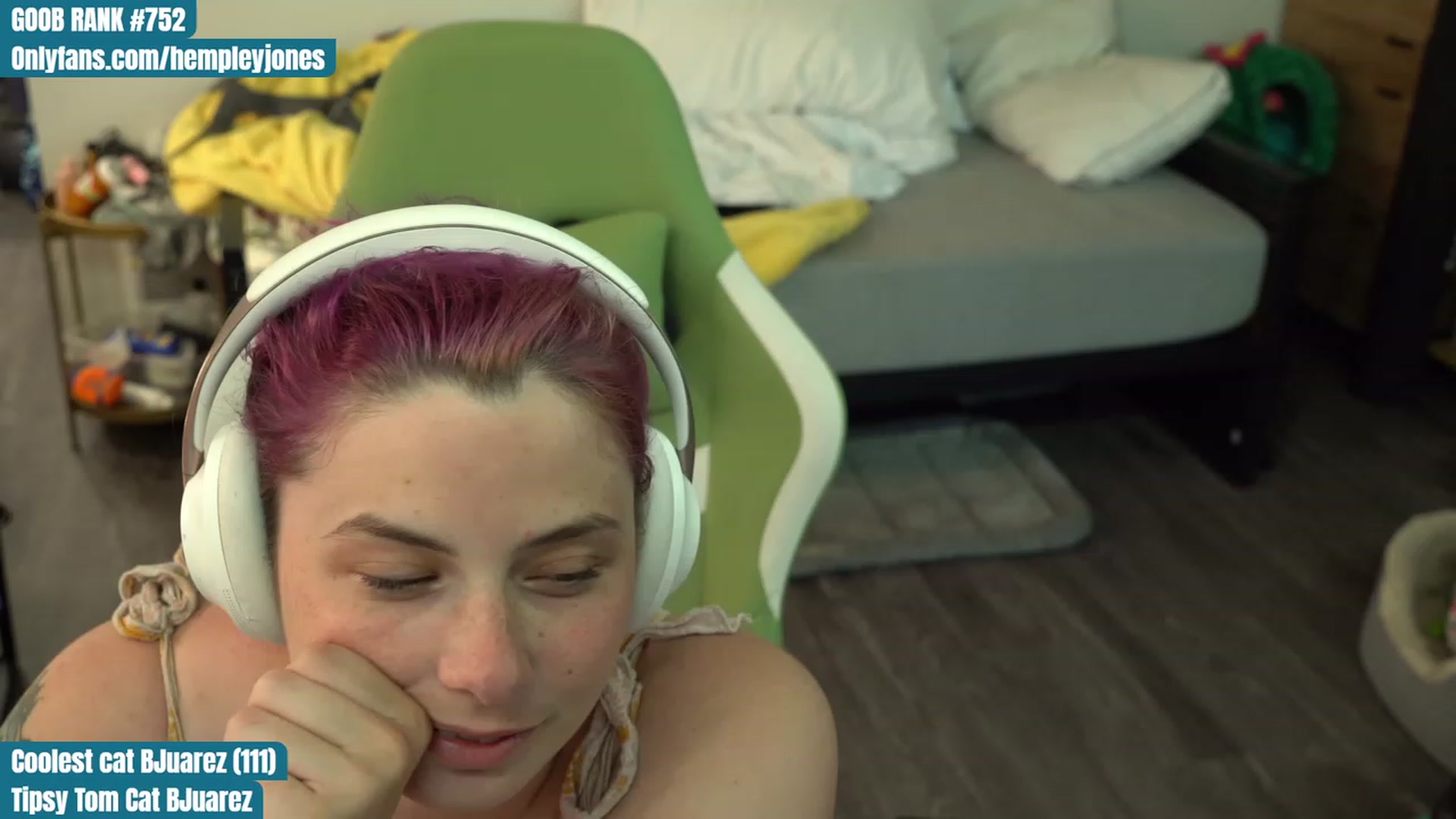 Gallery image thumbnail from Hempleyjones's myfreecams stream on, 08/15/2023, 02:13 image 14 of 20