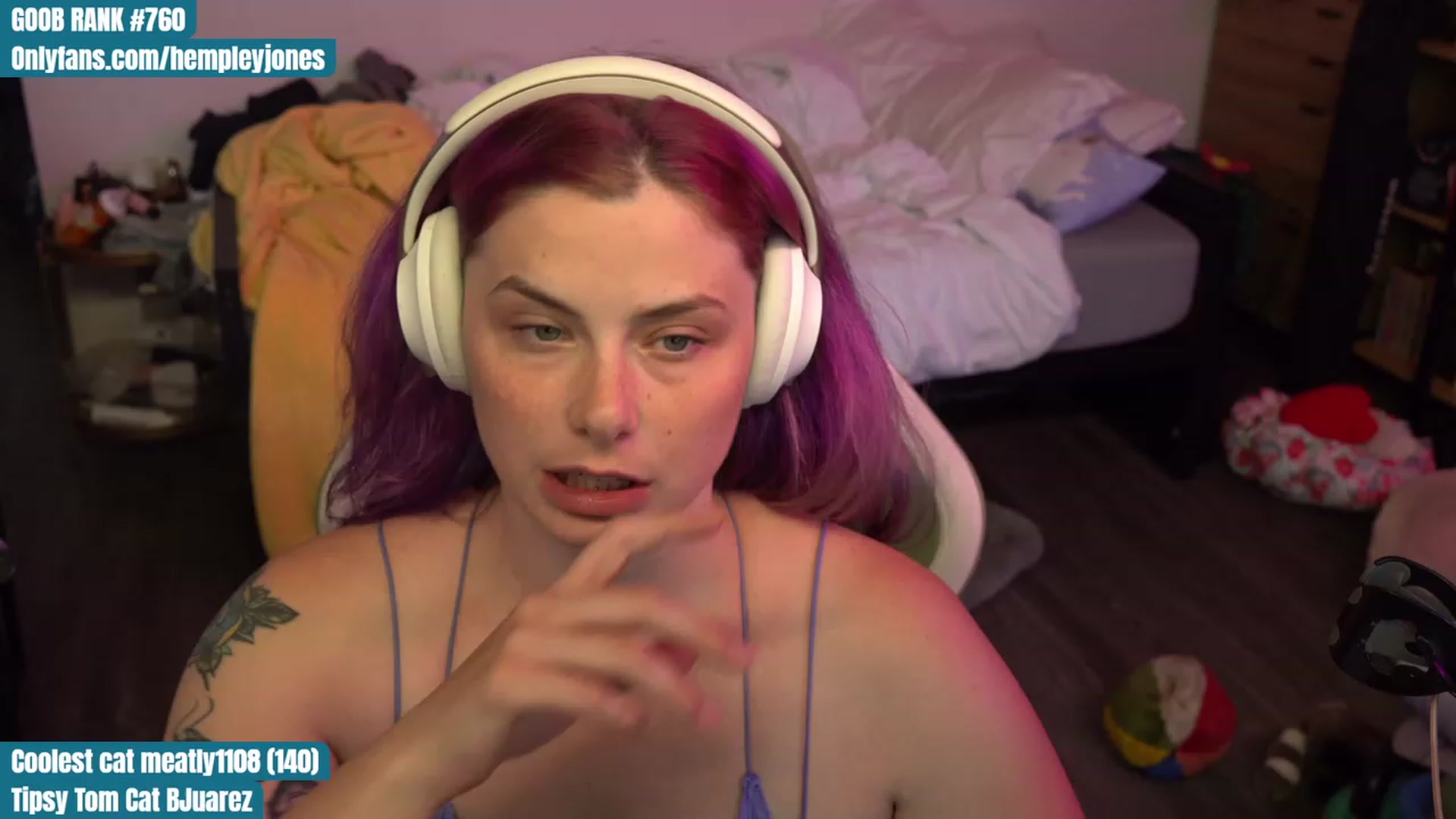 Gallery image thumbnail from Hempleyjones's myfreecams stream on, 08/16/2023, 01:21 image 19 of 20
