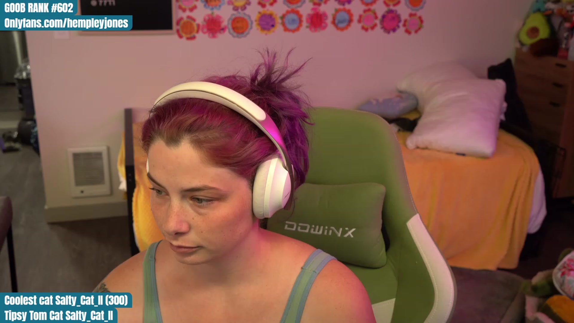 Gallery image thumbnail from Hempleyjones's myfreecams stream on, 08/17/2023, 23:47 image 1 of 20