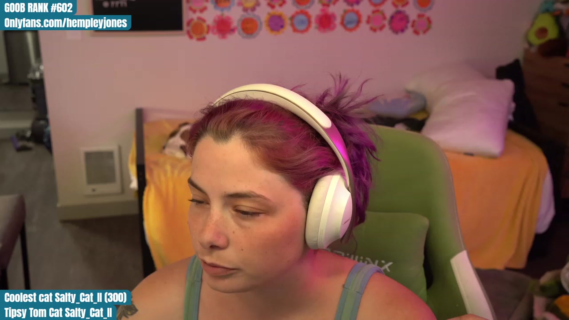 Gallery image thumbnail from Hempleyjones's myfreecams stream on, 08/17/2023, 23:47 image 3 of 20