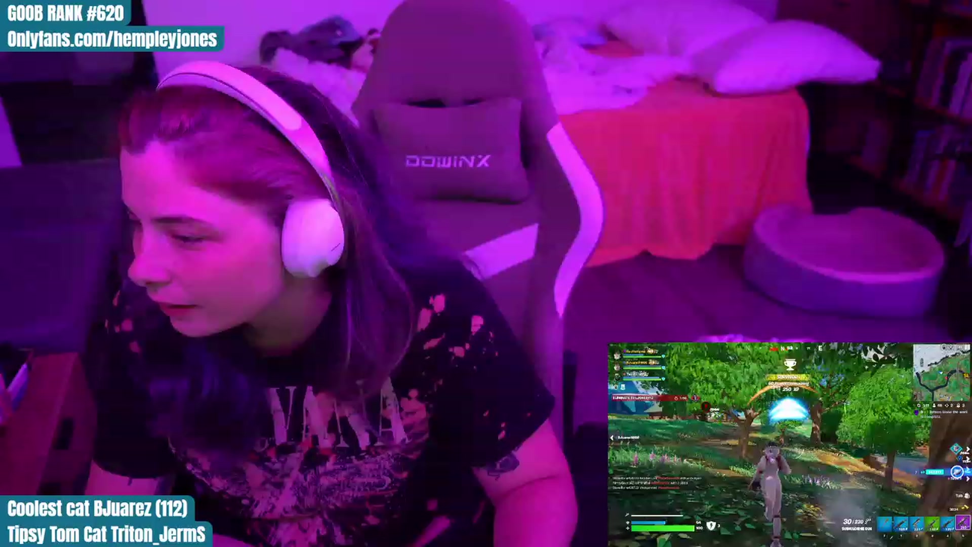 Gallery image thumbnail from Hempleyjones's myfreecams stream on, 08/20/2023, 03:58 image 10 of 20