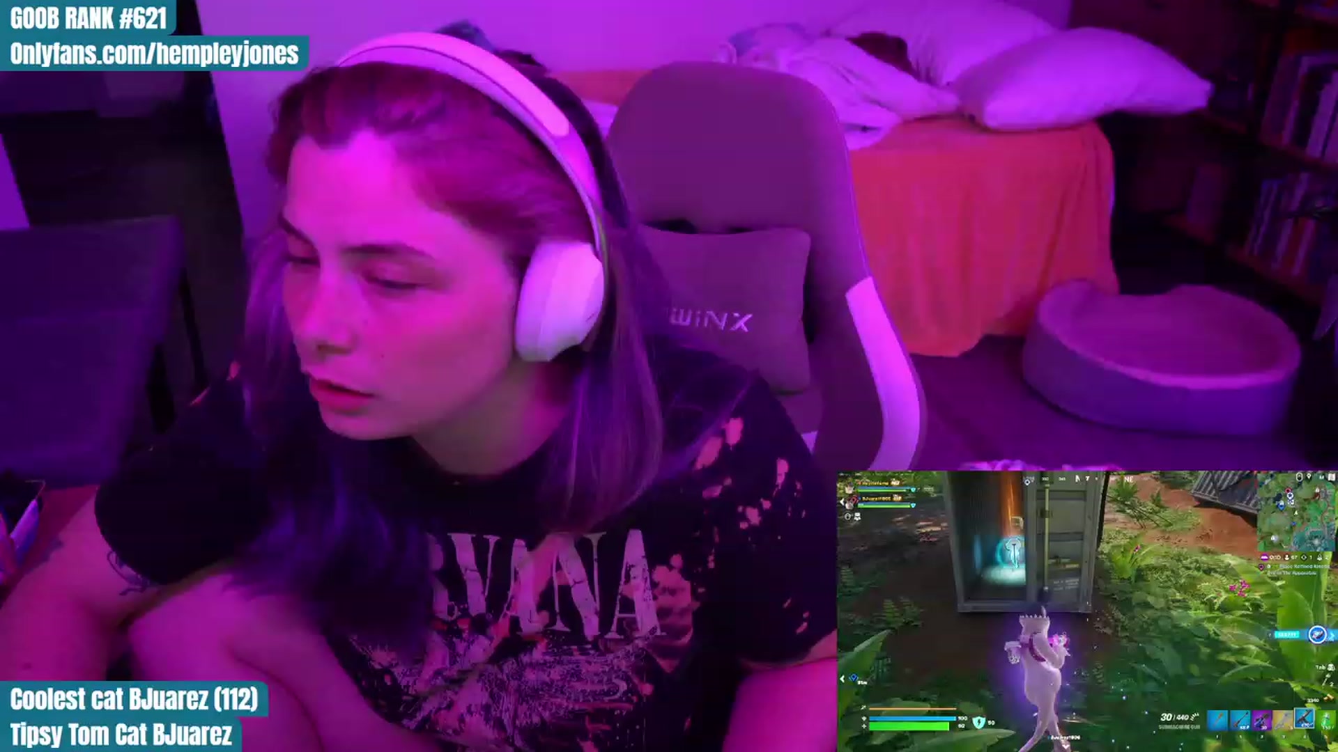 Gallery image thumbnail from Hempleyjones's myfreecams stream on, 08/20/2023, 03:58 image 5 of 20