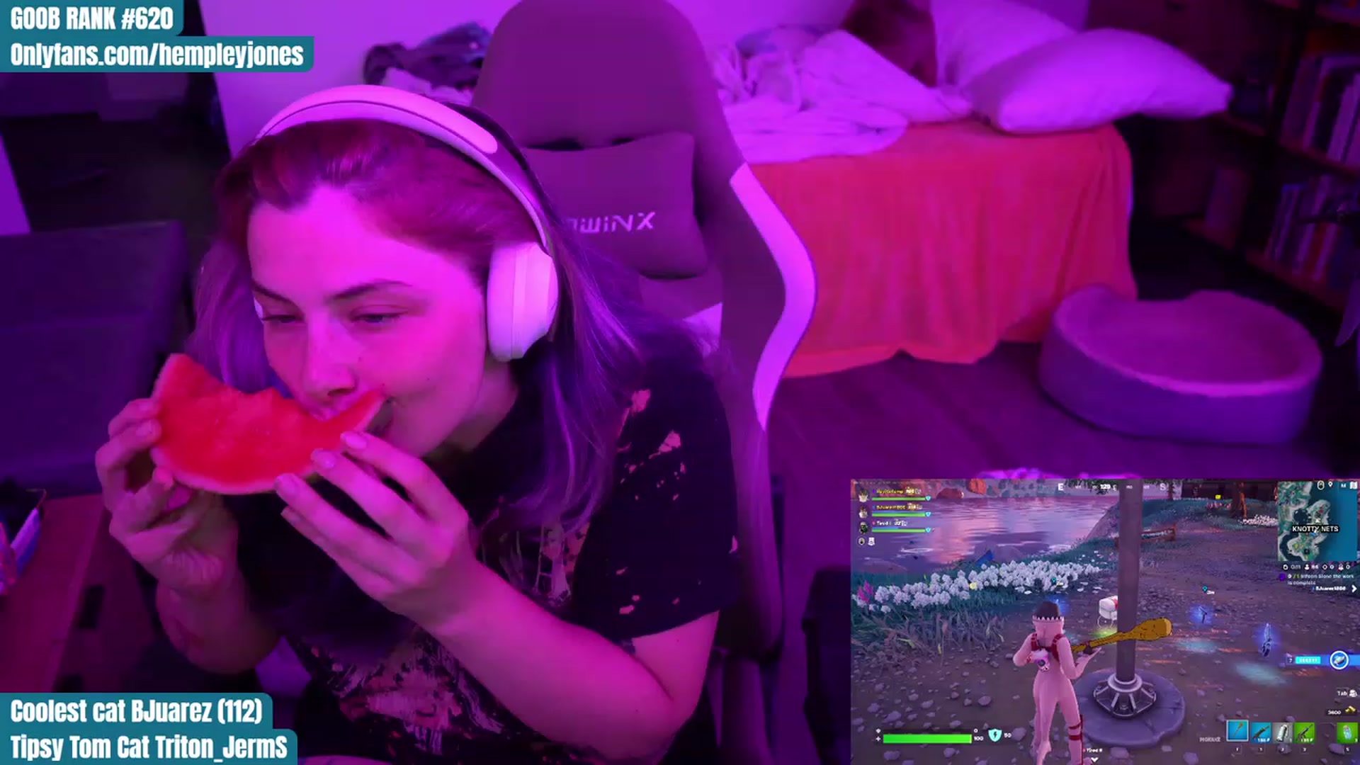 Gallery image thumbnail from Hempleyjones's myfreecams stream on, 08/20/2023, 03:58 image 9 of 20