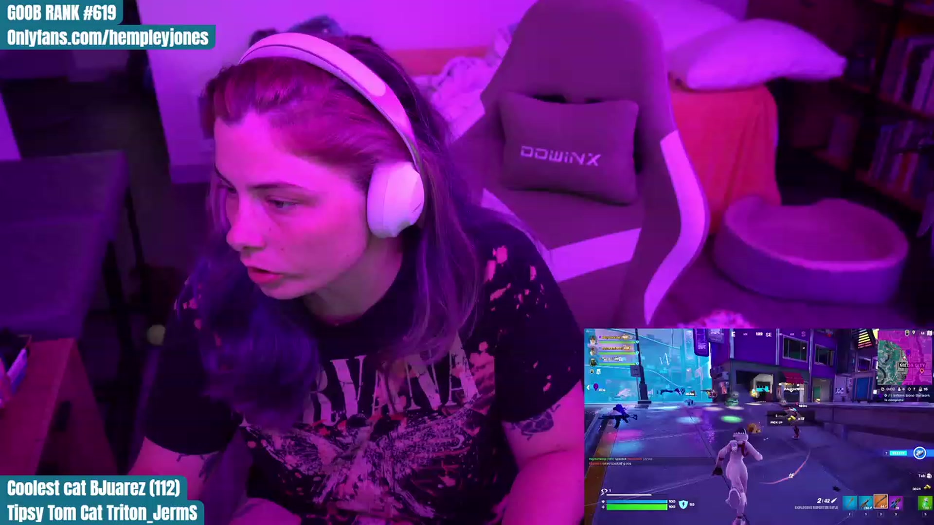 Gallery image thumbnail from Hempleyjones's myfreecams stream on, 08/20/2023, 03:58 image 12 of 20