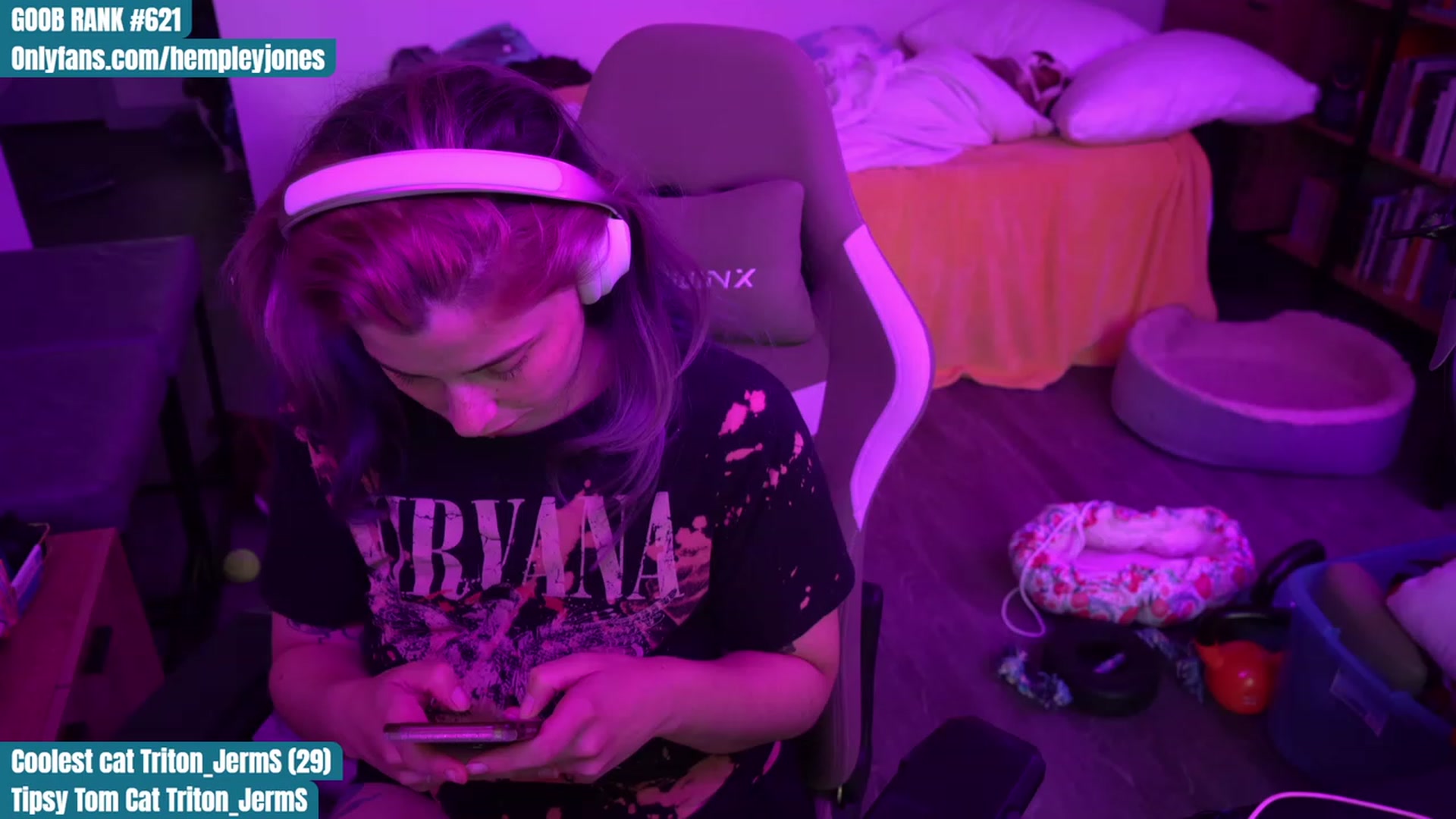 Gallery image thumbnail from Hempleyjones's myfreecams stream on, 08/20/2023, 03:58 image 1 of 20