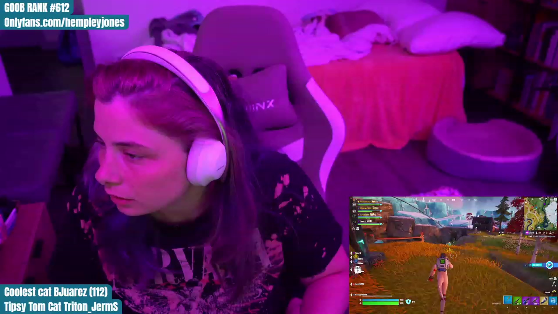 Gallery image thumbnail from Hempleyjones's myfreecams stream on, 08/20/2023, 05:30 image 10 of 20