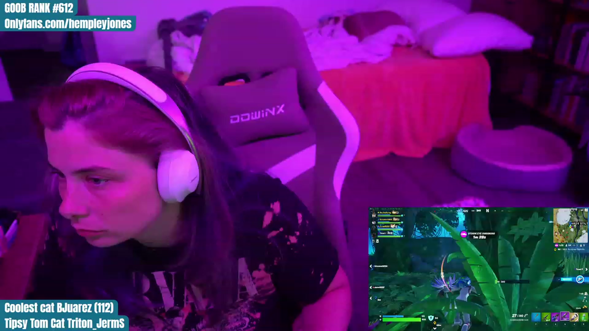 Gallery image thumbnail from Hempleyjones's myfreecams stream on, 08/20/2023, 05:30 image 9 of 20