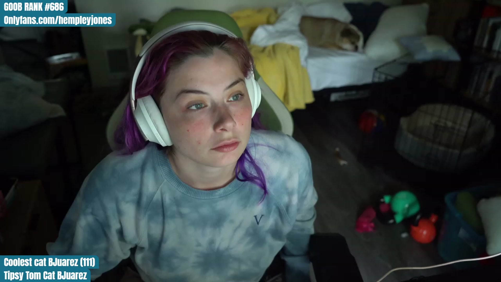 Gallery image thumbnail from Hempleyjones's myfreecams stream on, 08/21/2023, 23:45 image 5 of 20