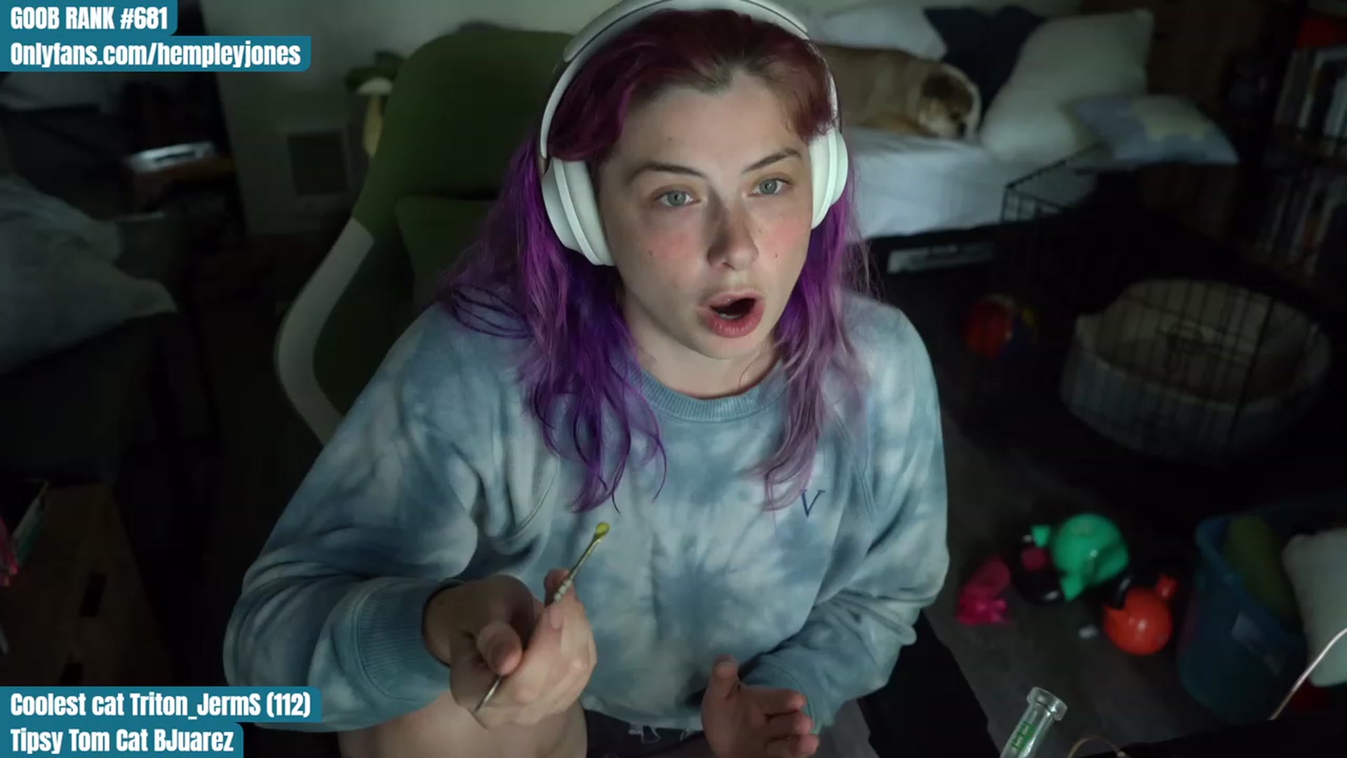 Gallery image thumbnail from Hempleyjones's myfreecams stream on, 08/21/2023, 23:45 image 9 of 20