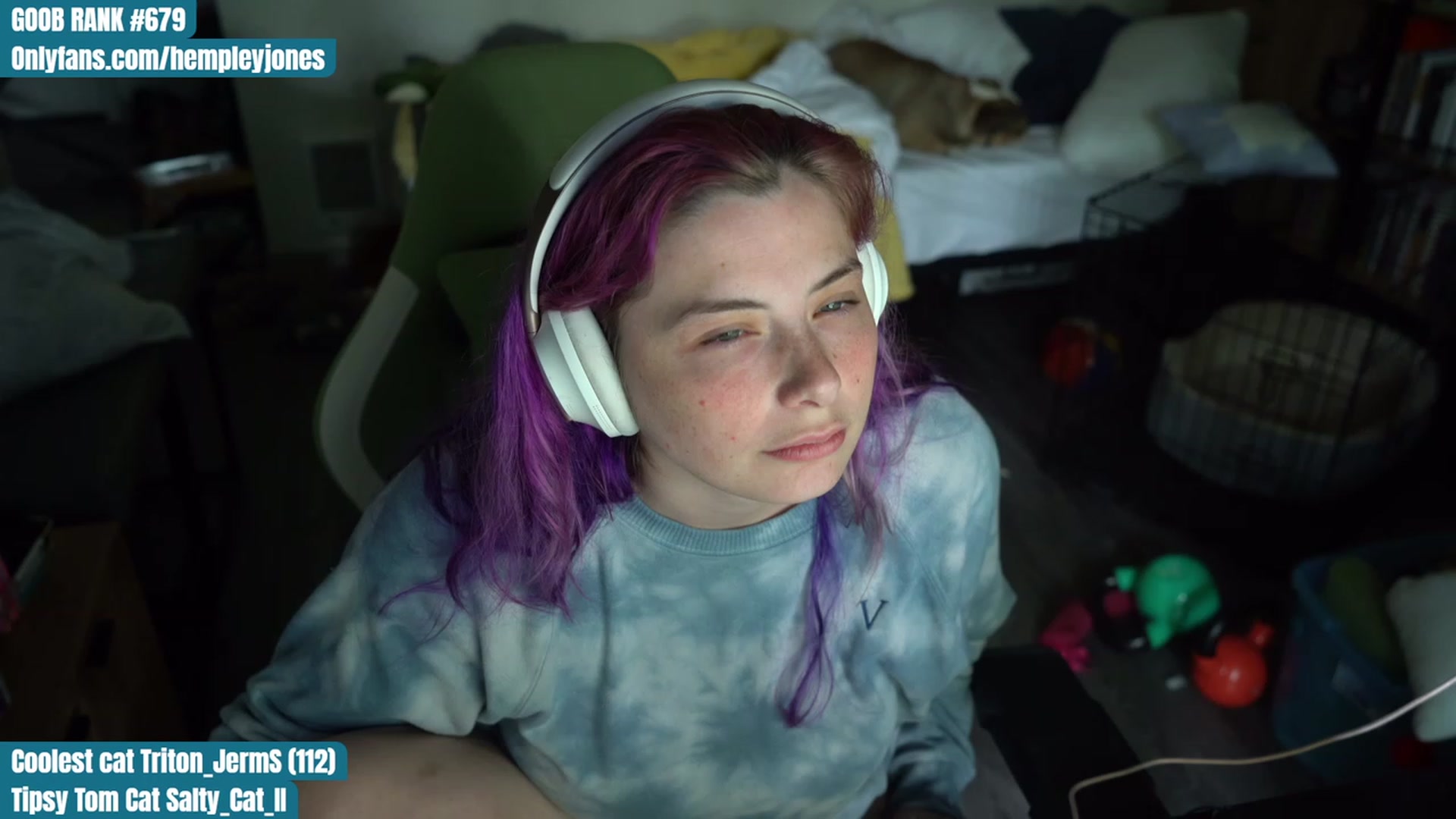 Gallery image thumbnail from Hempleyjones's myfreecams stream on, 08/21/2023, 23:45 image 14 of 20