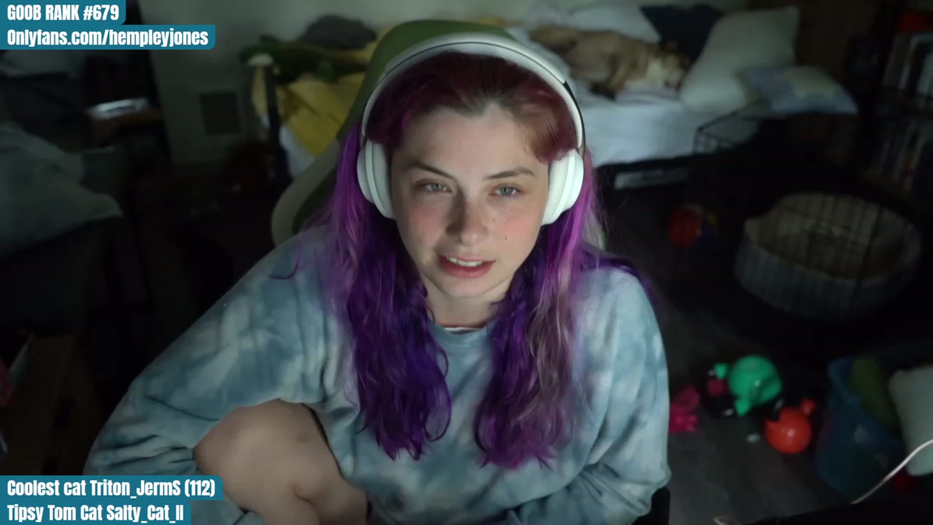 Gallery image thumbnail from Hempleyjones's myfreecams stream on, 08/21/2023, 23:45 image 11 of 20