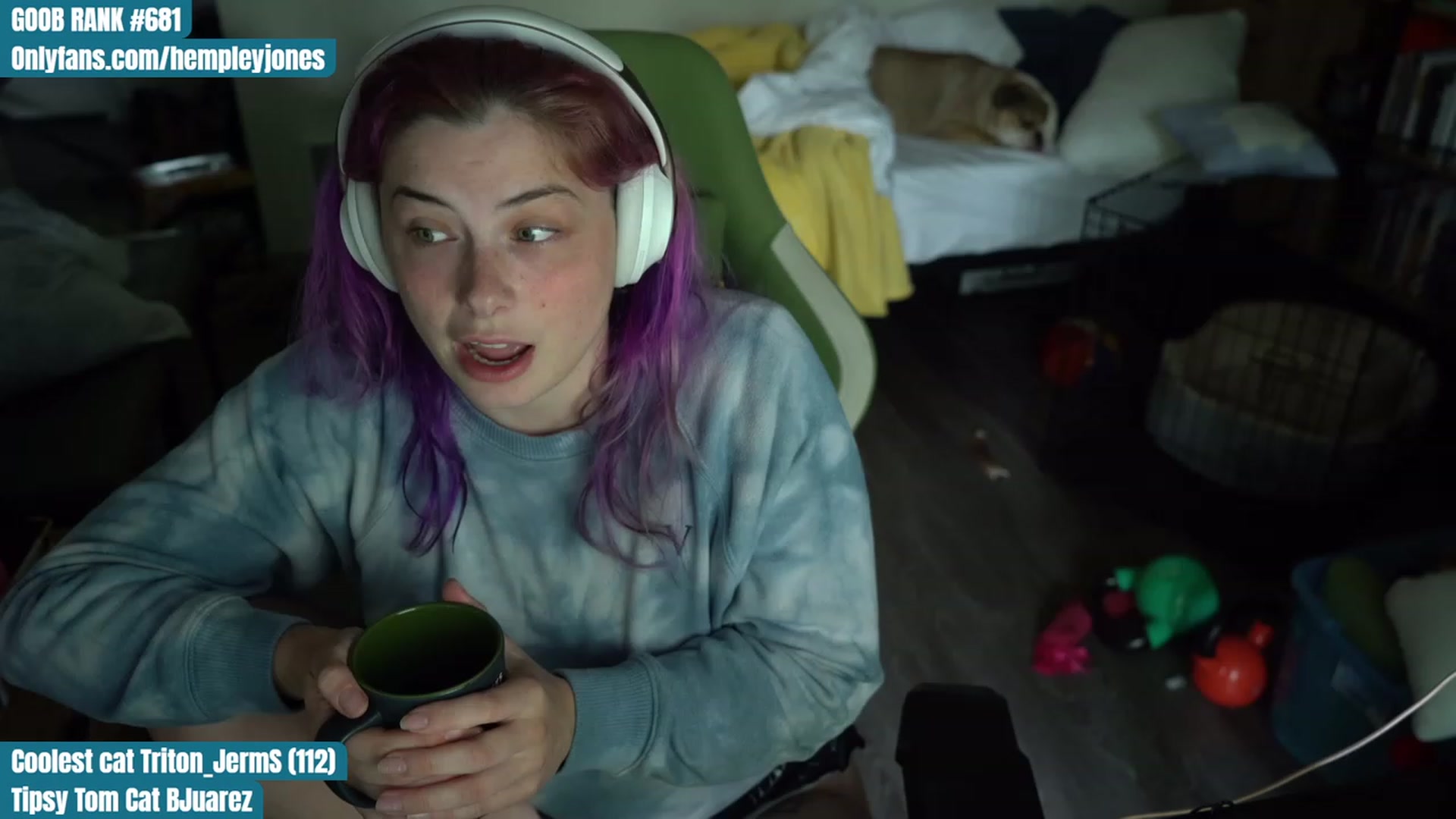 Gallery image thumbnail from Hempleyjones's myfreecams stream on, 08/21/2023, 23:45 image 8 of 20