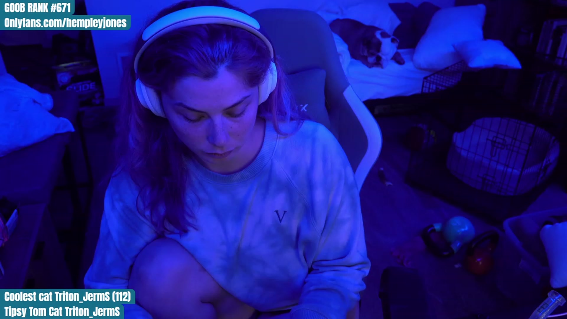 Gallery image thumbnail from Hempleyjones's myfreecams stream on, 08/22/2023, 24:24 image 6 of 20