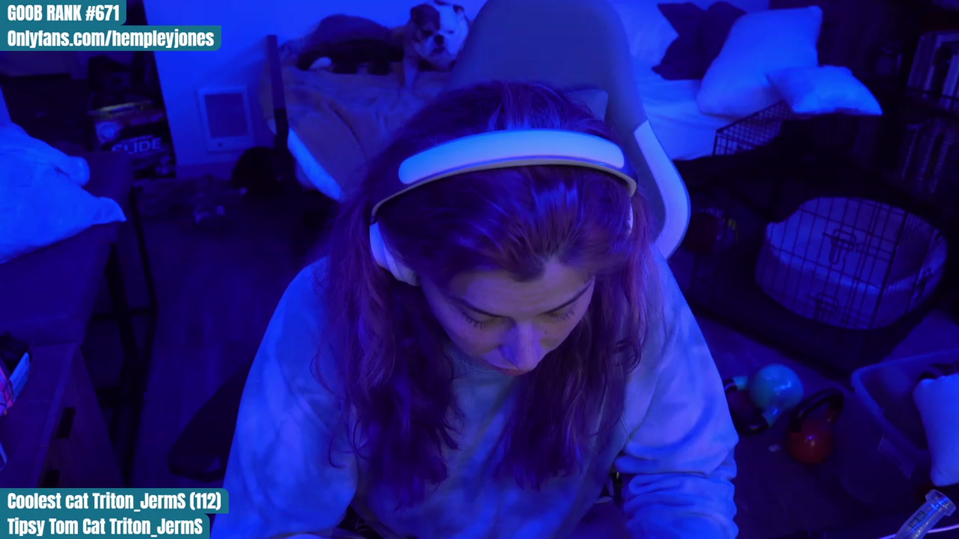Gallery image thumbnail from Hempleyjones's myfreecams stream on, 08/22/2023, 24:24 image 10 of 20