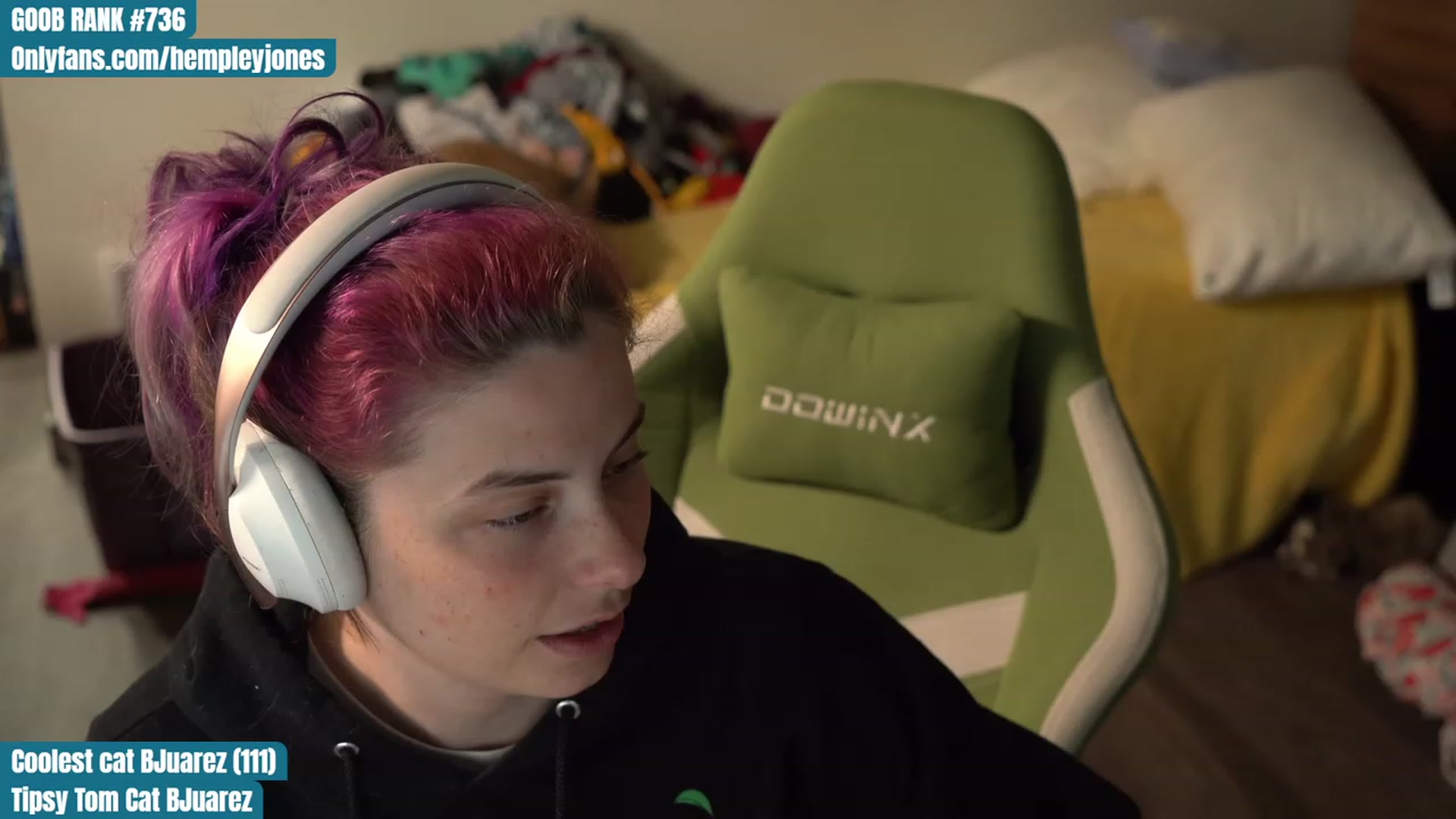 Gallery image thumbnail from Hempleyjones's myfreecams stream on, 08/23/2023, 23:56 image 6 of 20