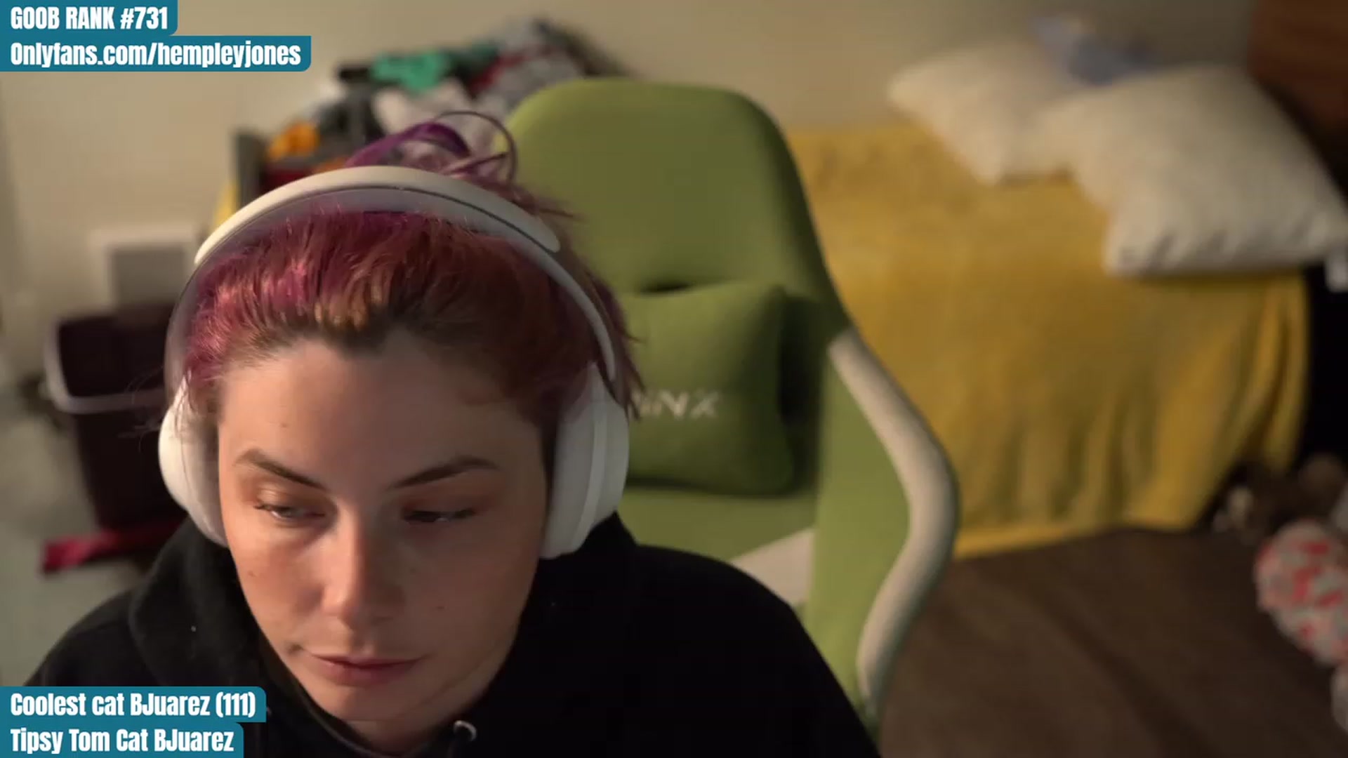 Gallery image thumbnail from Hempleyjones's myfreecams stream on, 08/23/2023, 23:56 image 14 of 20