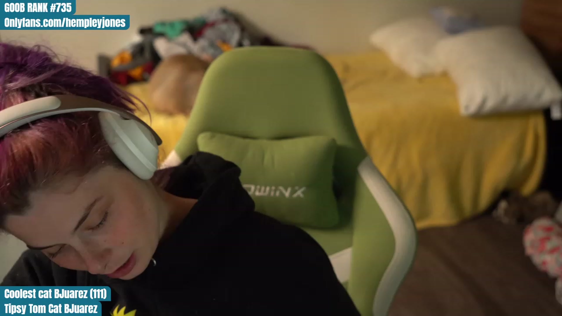 Gallery image thumbnail from Hempleyjones's myfreecams stream on, 08/23/2023, 23:56 image 1 of 20