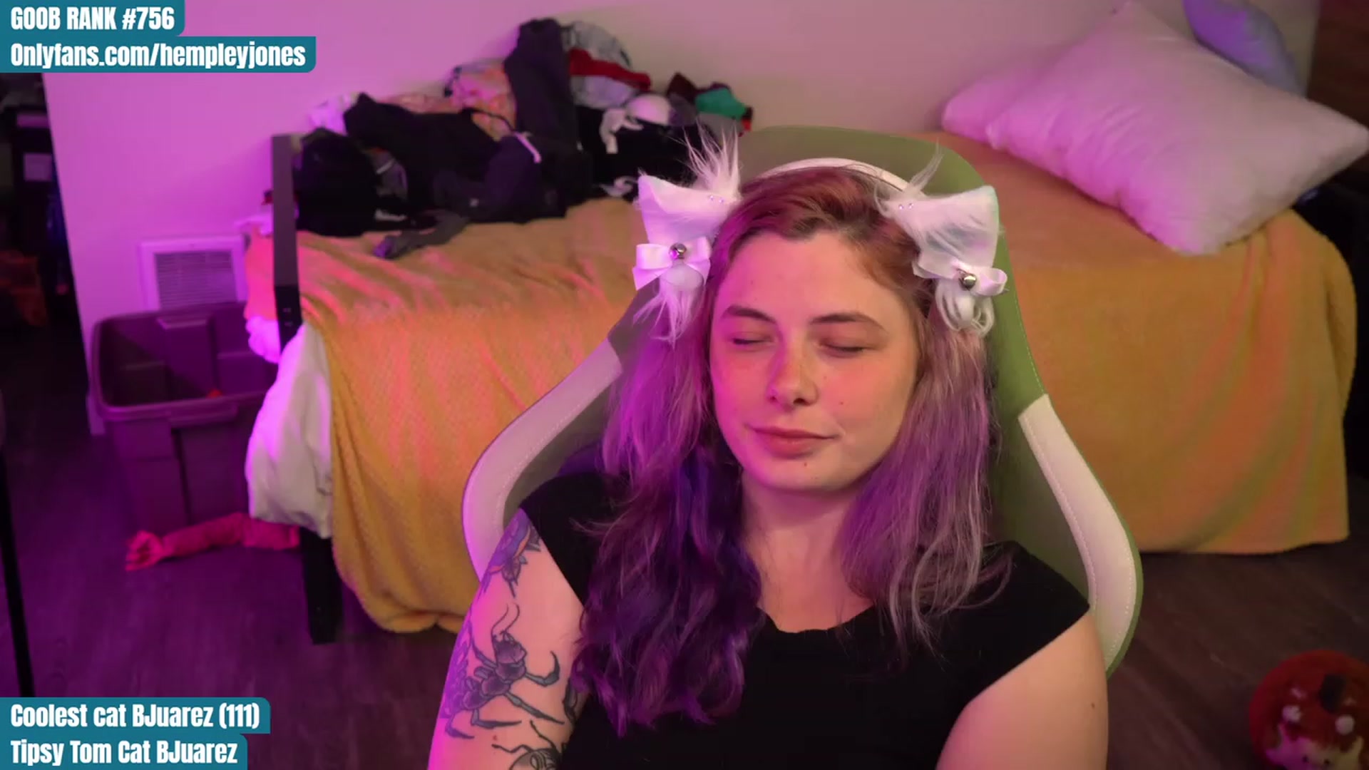 Gallery image thumbnail from Hempleyjones's myfreecams stream on, 08/25/2023, 01:27 image 9 of 20