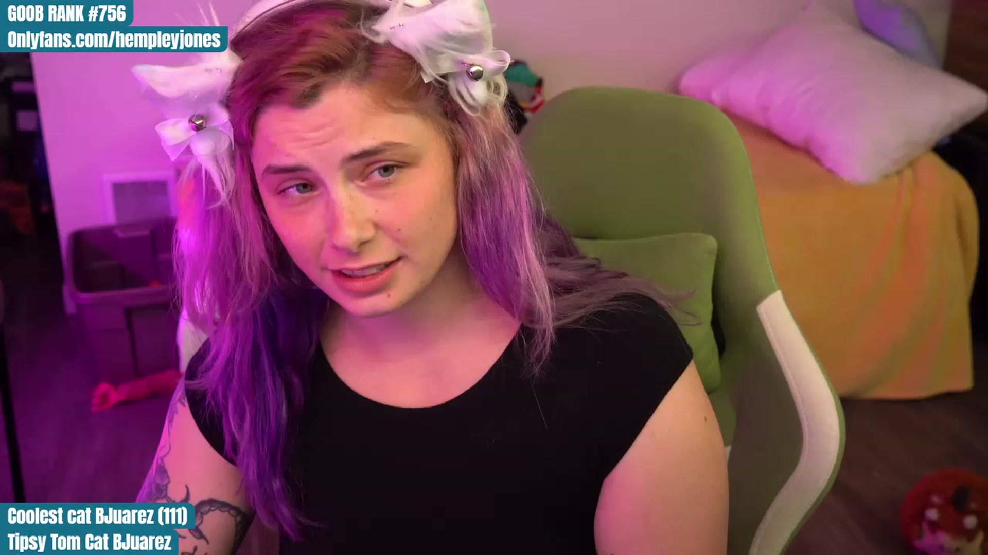 Gallery image thumbnail from Hempleyjones's myfreecams stream on, 08/25/2023, 01:27 image 8 of 20