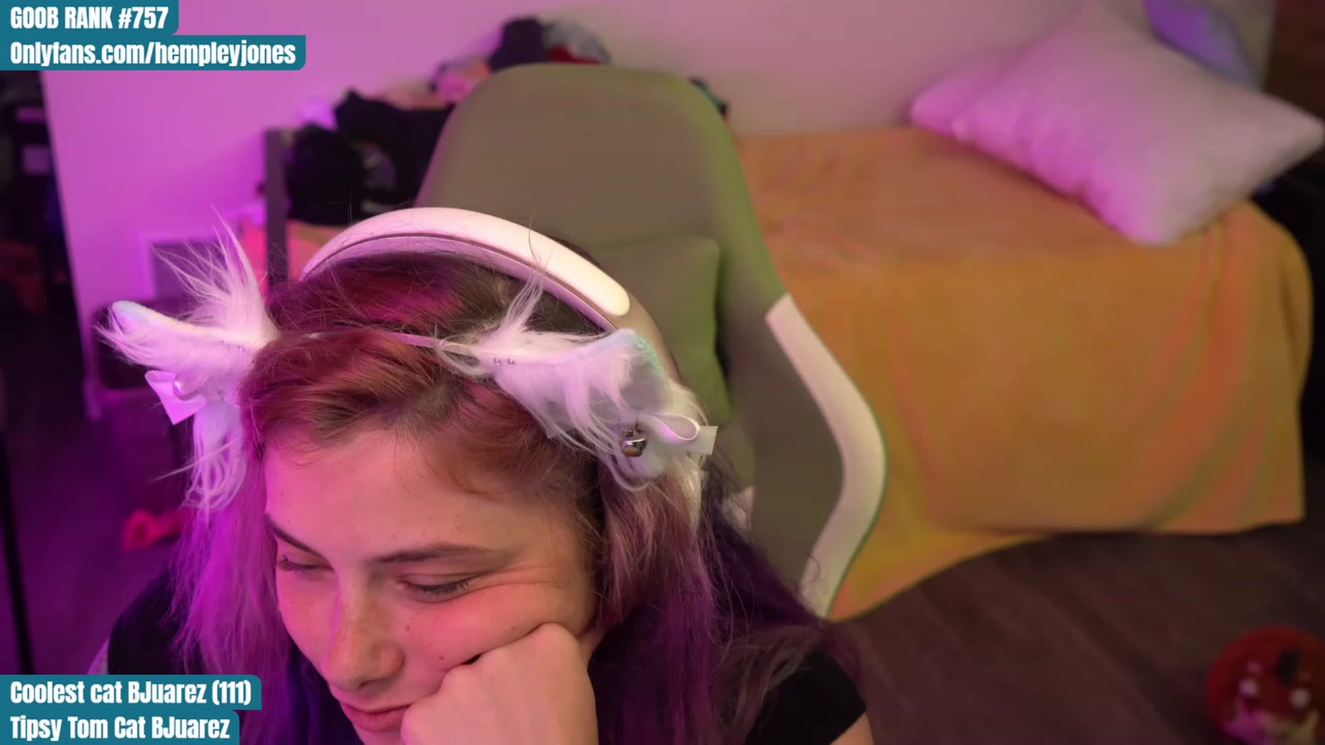 Gallery image thumbnail from Hempleyjones's myfreecams stream on, 08/25/2023, 01:27 image 15 of 20