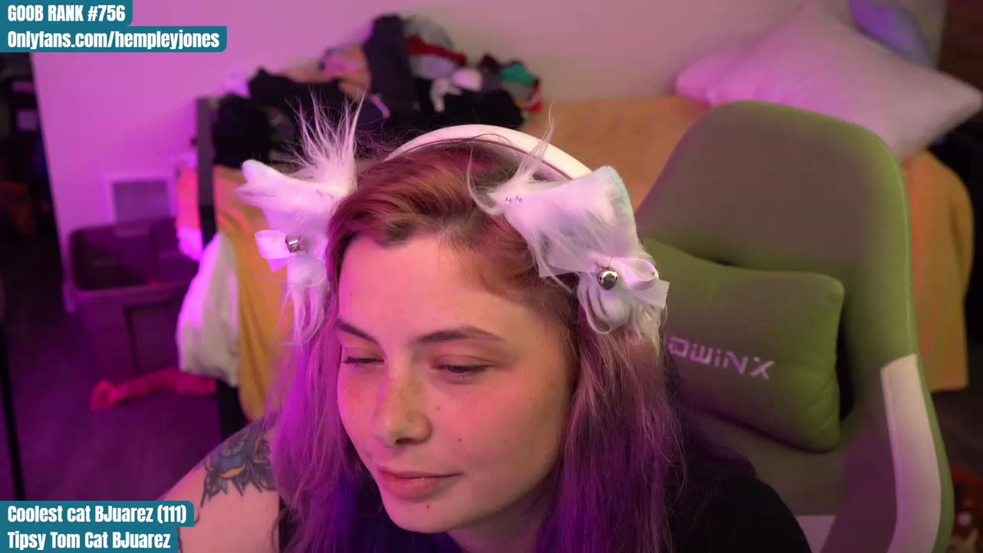 Gallery image thumbnail from Hempleyjones's myfreecams stream on, 08/25/2023, 01:27 image 7 of 20