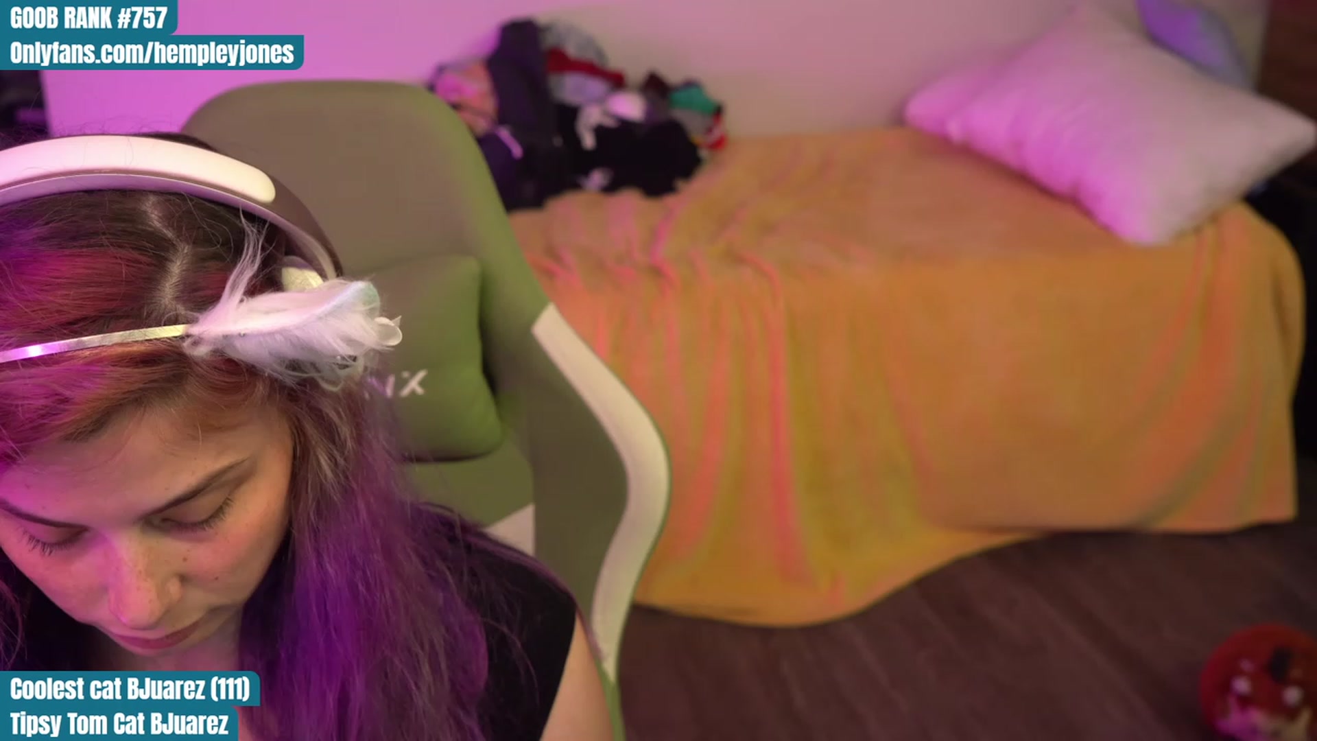 Gallery image thumbnail from Hempleyjones's myfreecams stream on, 08/25/2023, 01:27 image 14 of 20
