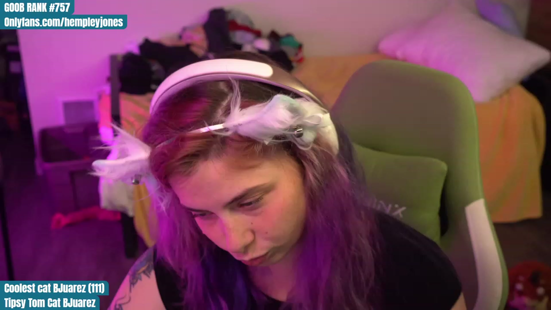 Gallery image thumbnail from Hempleyjones's myfreecams stream on, 08/25/2023, 01:27 image 12 of 20