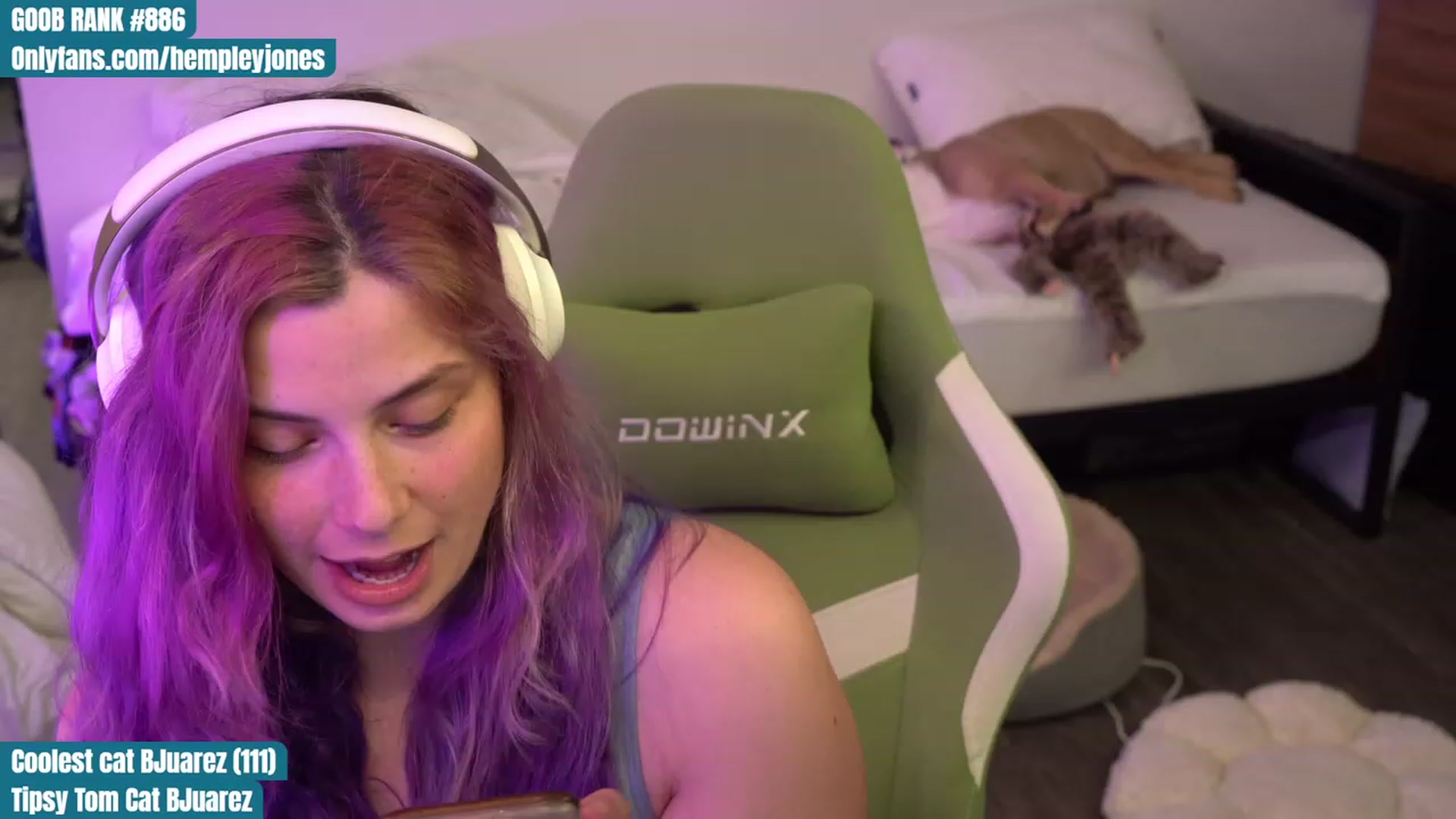 Gallery image thumbnail from Hempleyjones's myfreecams stream on, 08/29/2023, 22:59 image 1 of 20