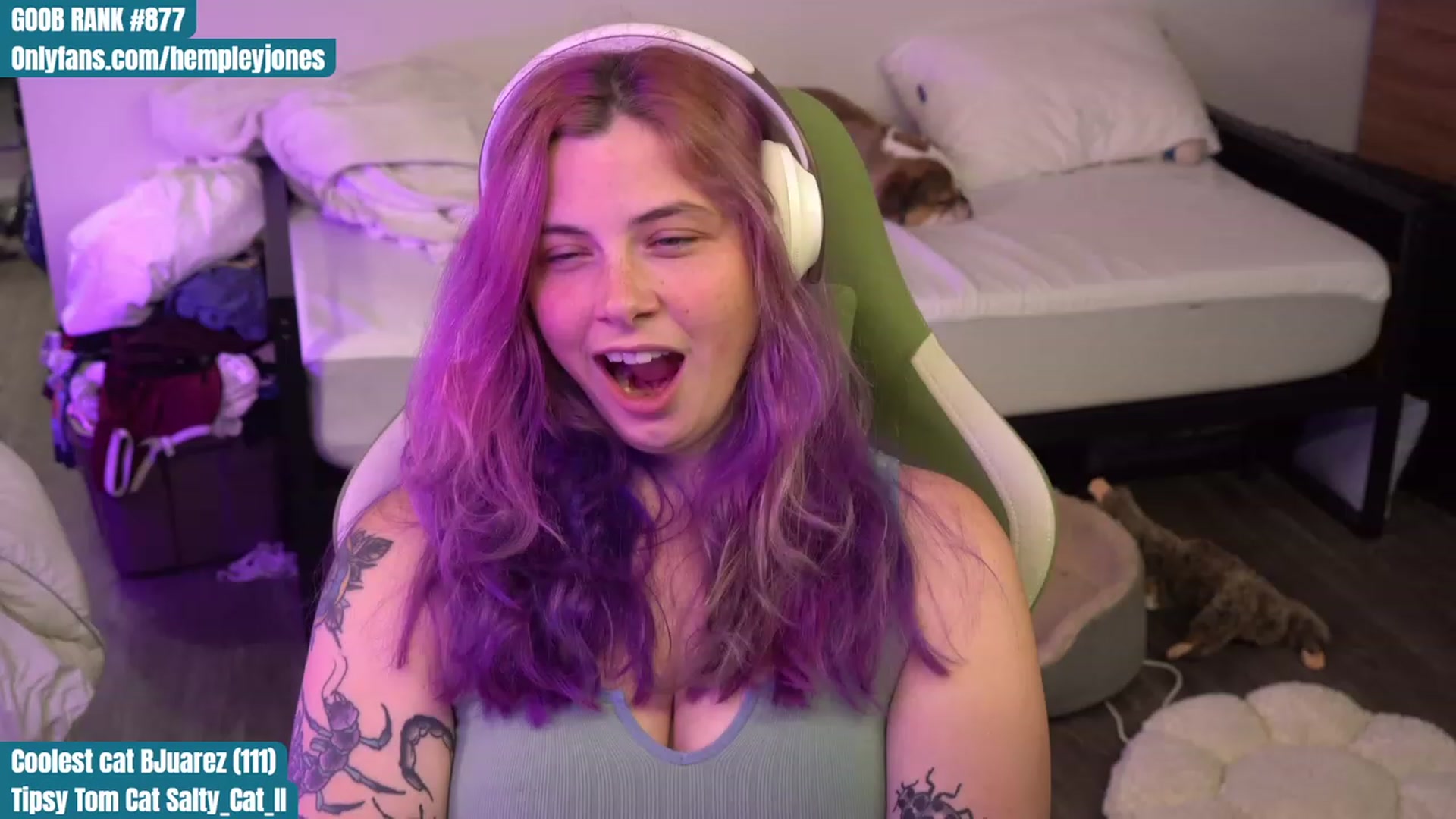 Gallery image thumbnail from Hempleyjones's myfreecams stream on, 08/30/2023, 24:00 image 5 of 20