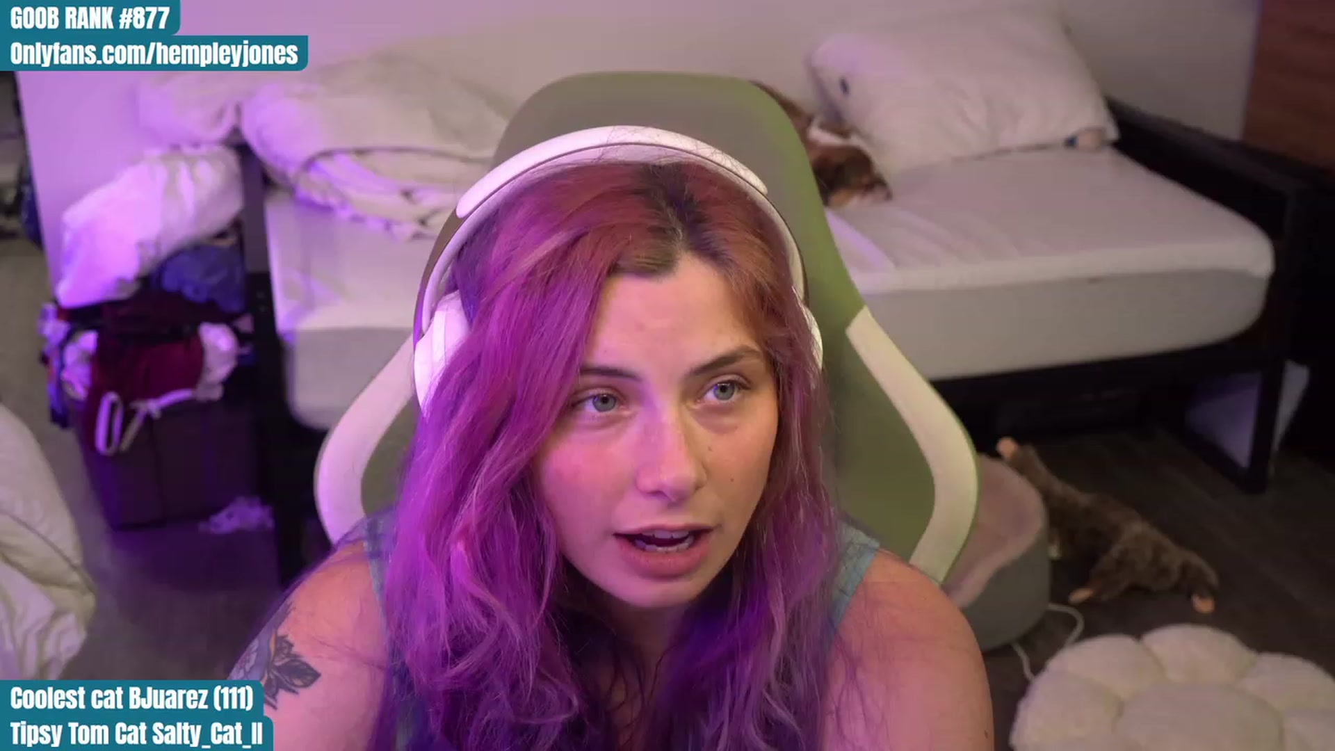 Gallery image thumbnail from Hempleyjones's myfreecams stream on, 08/30/2023, 24:00 image 6 of 20