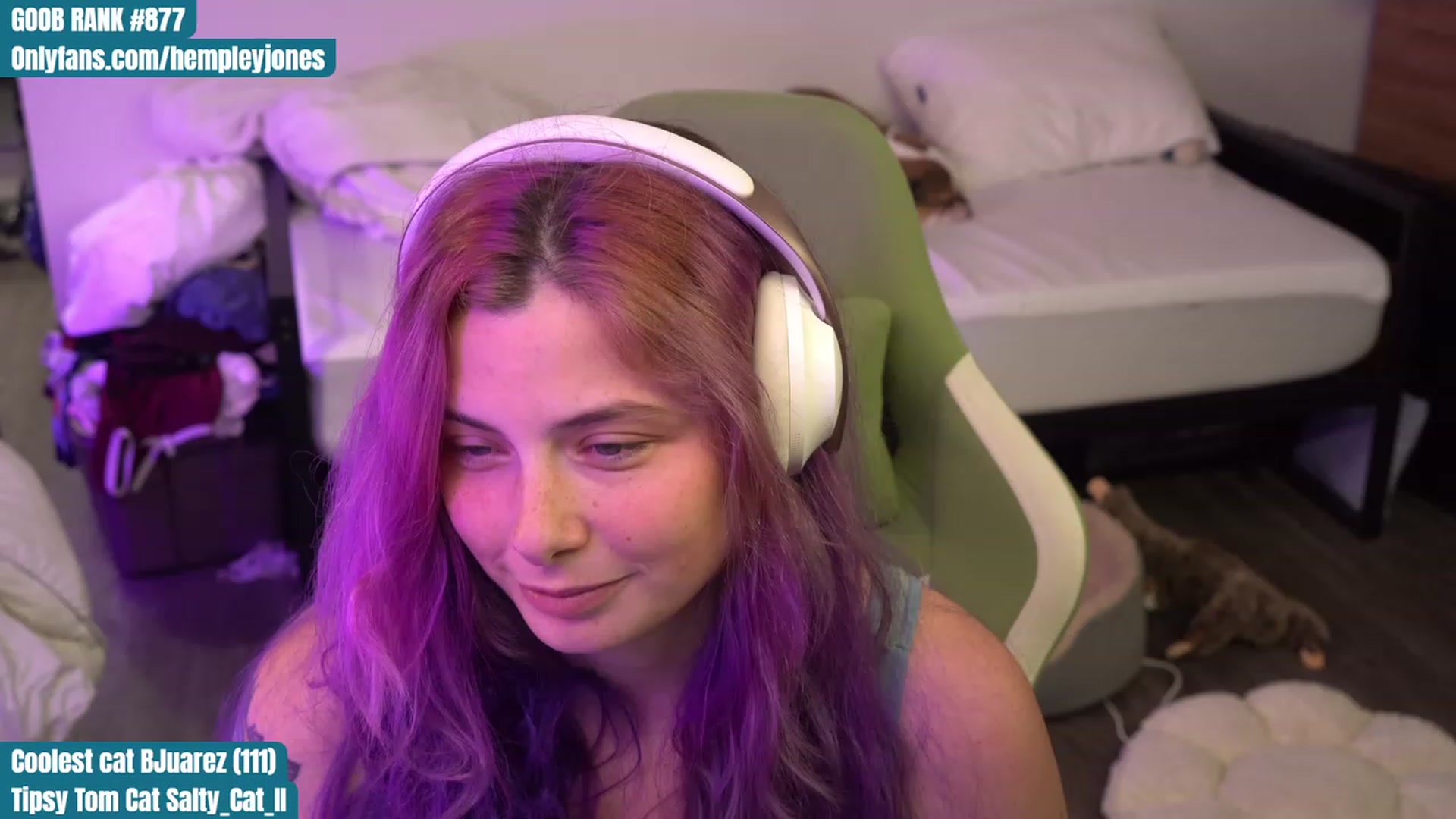 Gallery image thumbnail from Hempleyjones's myfreecams stream on, 08/30/2023, 24:00 image 2 of 20