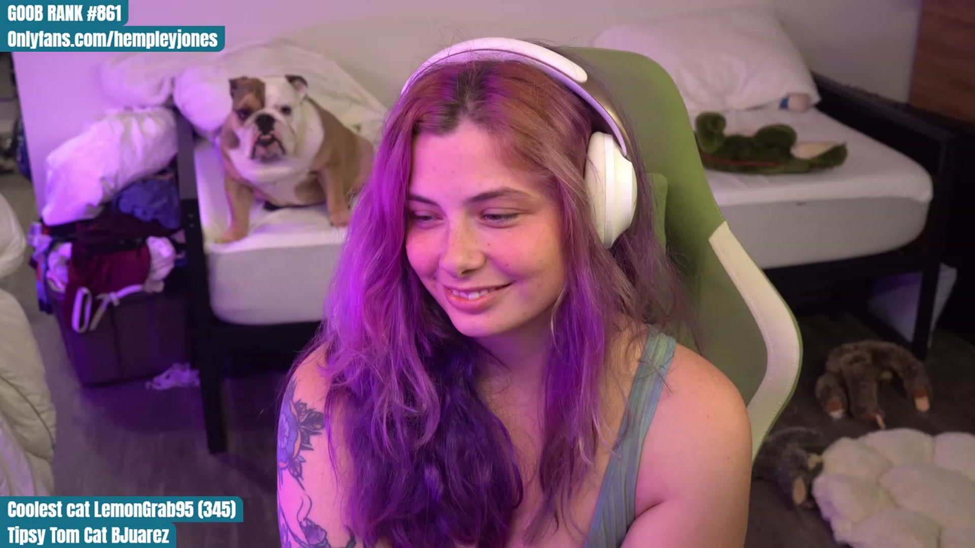 Gallery image thumbnail from Hempleyjones's myfreecams stream on, 08/30/2023, 01:53 image 17 of 20