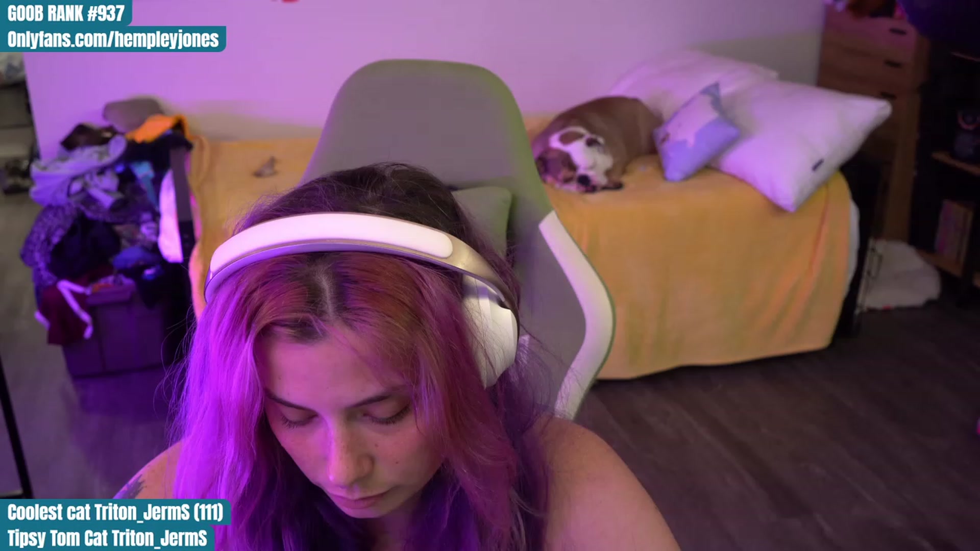 Gallery image thumbnail from Hempleyjones's myfreecams stream on, 09/01/2023, 24:09 image 20 of 20