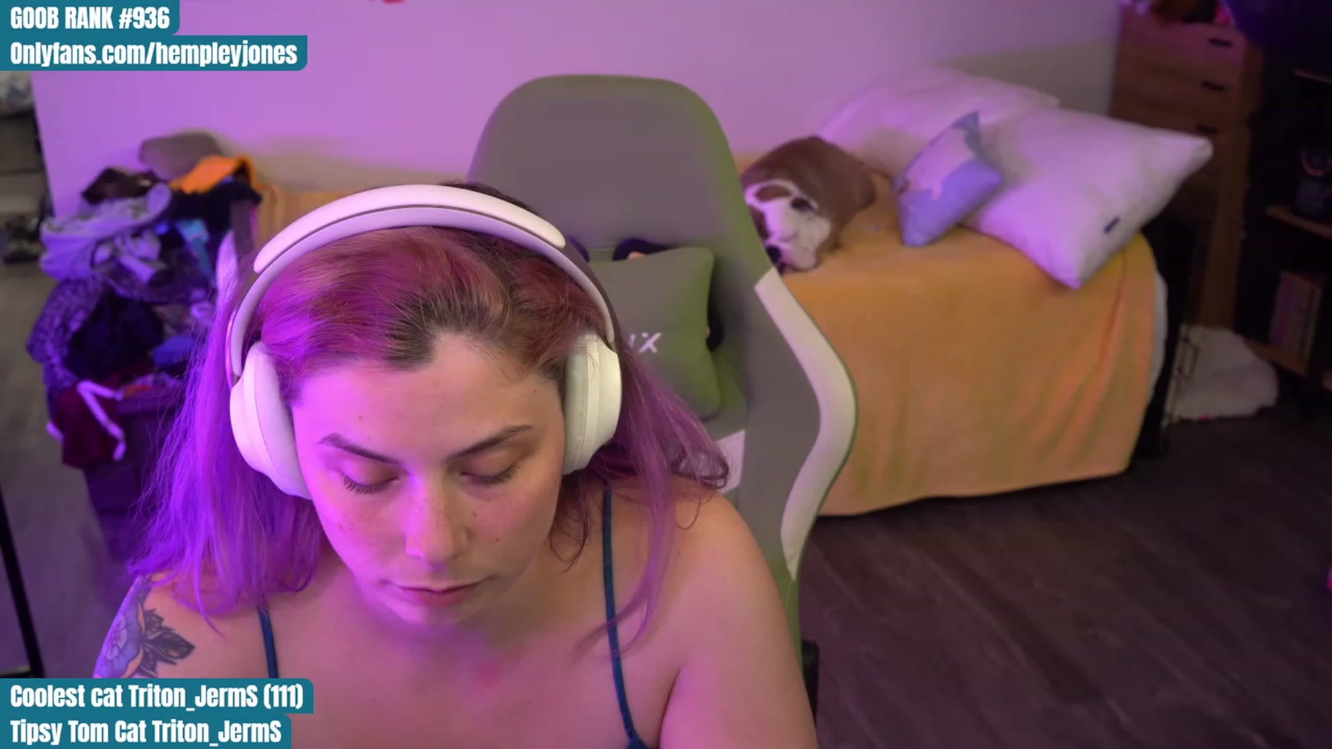 Gallery image thumbnail from Hempleyjones's myfreecams stream on, 09/01/2023, 02:10 image 18 of 20