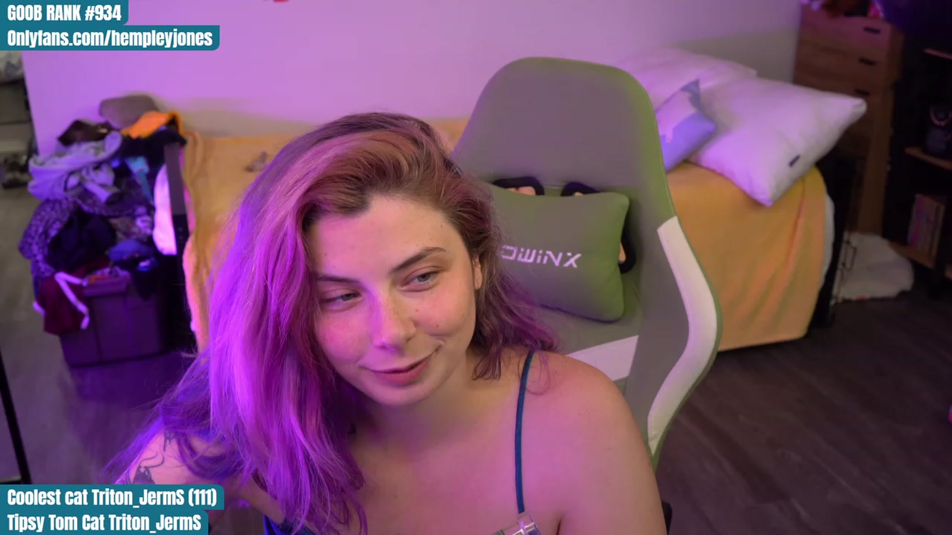 Gallery image thumbnail from Hempleyjones's myfreecams stream on, 09/01/2023, 02:10 image 14 of 20