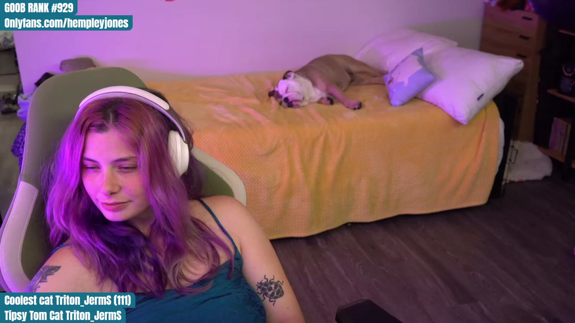 Gallery image thumbnail from Hempleyjones's myfreecams stream on, 09/01/2023, 02:10 image 4 of 20