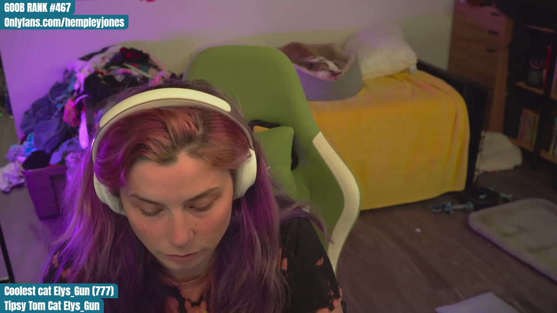 Gallery image thumbnail from Hempleyjones's myfreecams stream on, 09/01/2023, 21:37 image 2 of 20