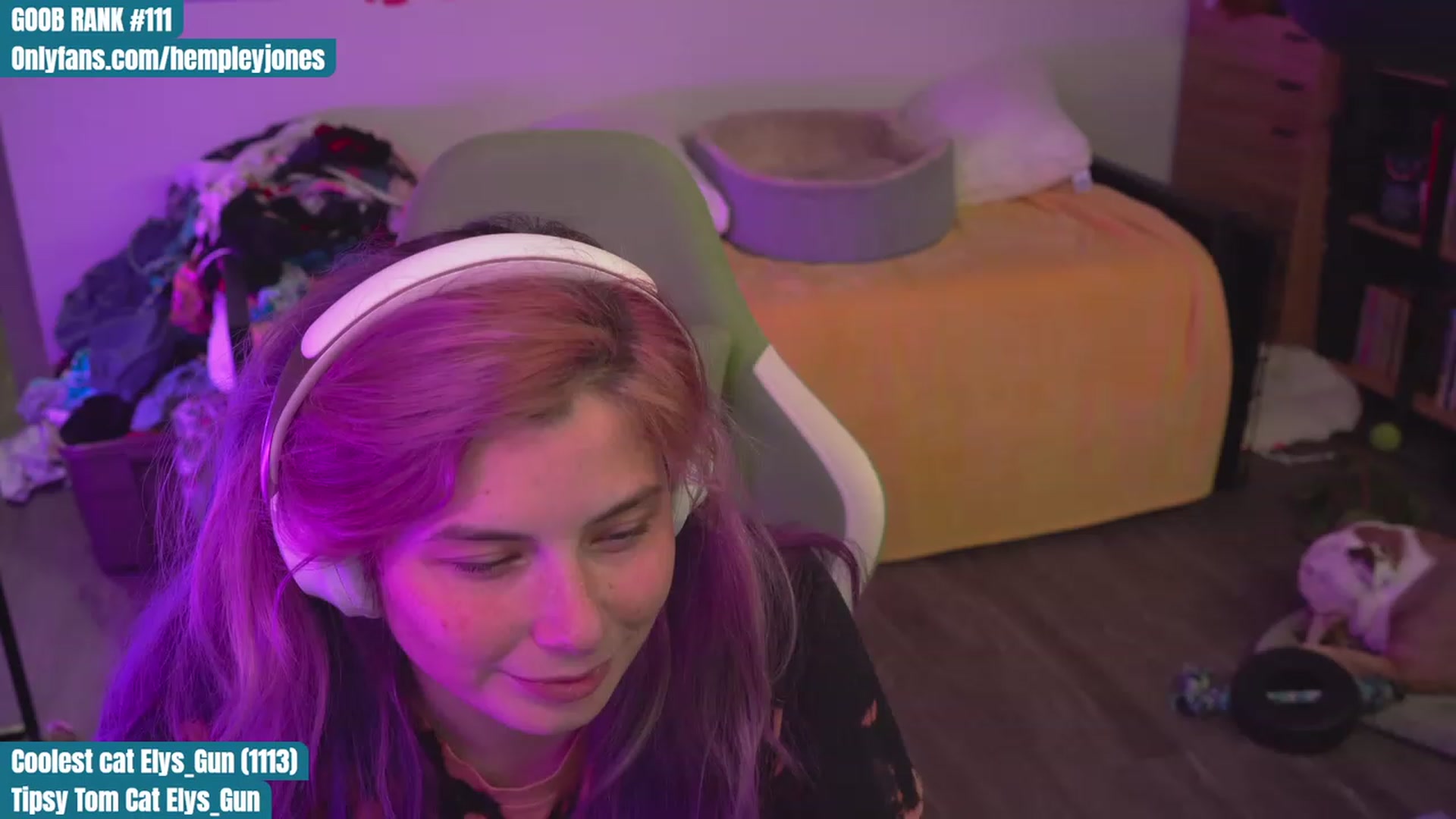 Gallery image thumbnail from Hempleyjones's myfreecams stream on, 09/01/2023, 23:18 image 2 of 20