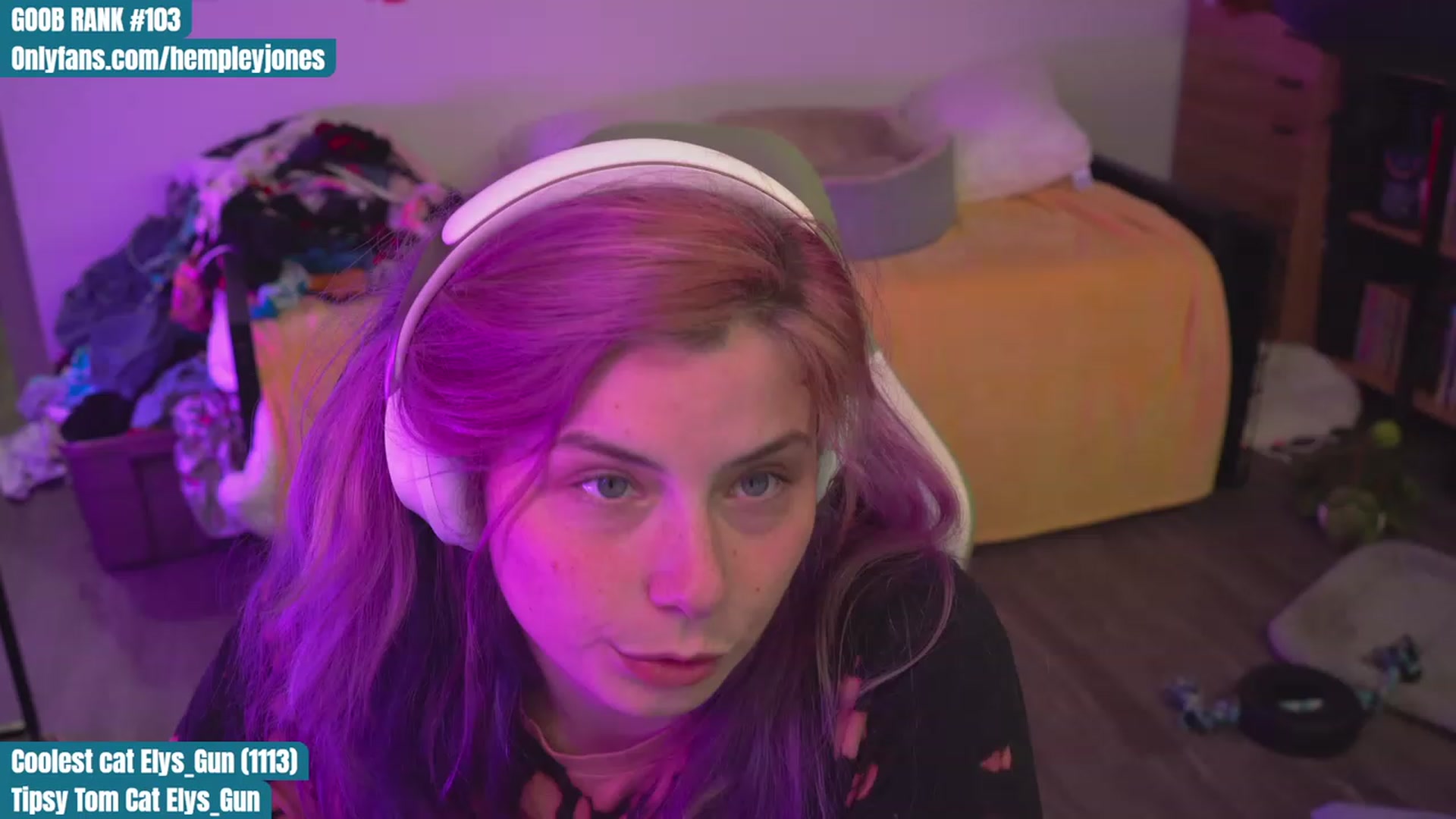 Gallery image thumbnail from Hempleyjones's myfreecams stream on, 09/01/2023, 23:18 image 7 of 20