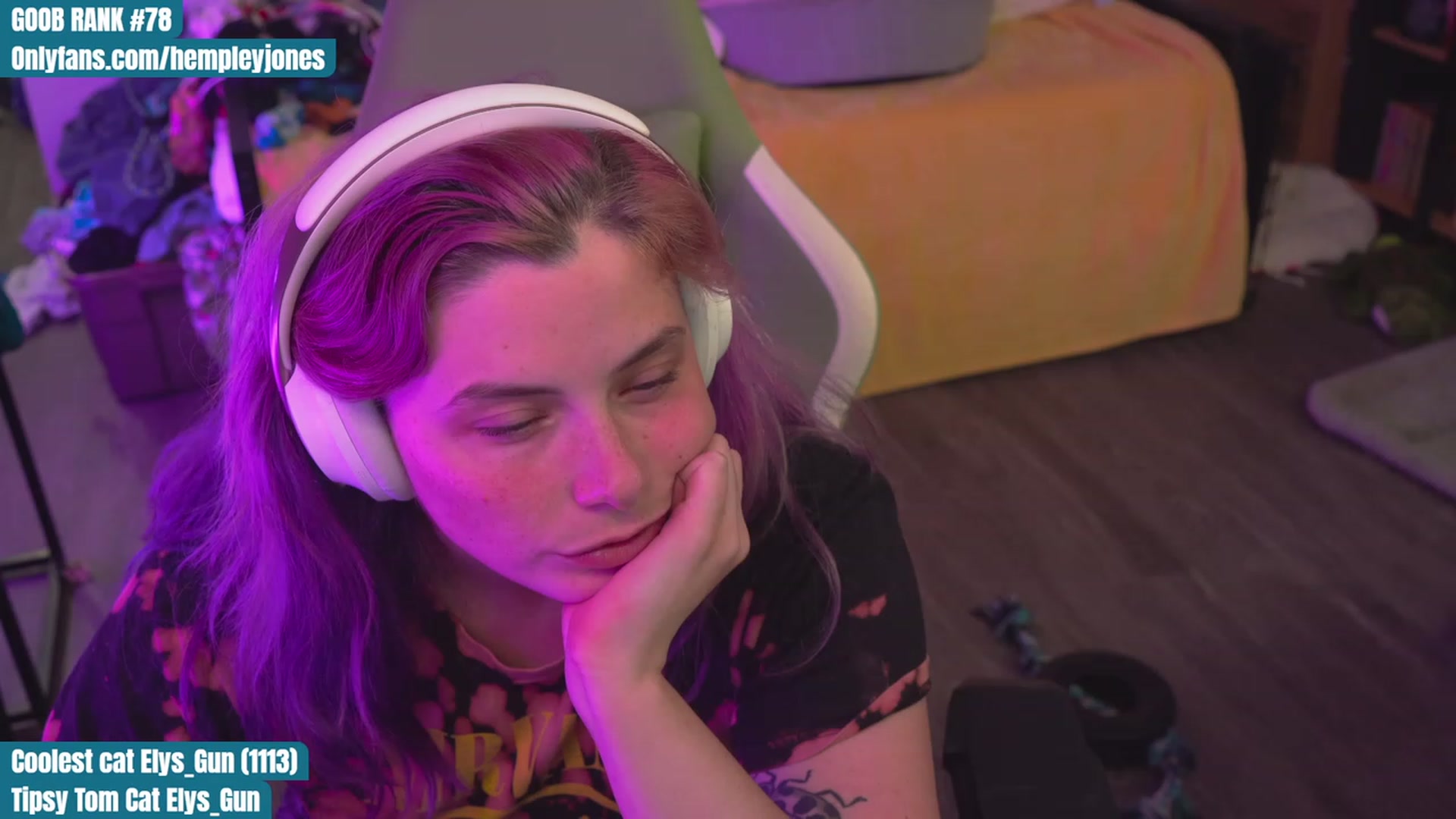 Gallery image thumbnail from Hempleyjones's myfreecams stream on, 09/02/2023, 02:26 image 3 of 20