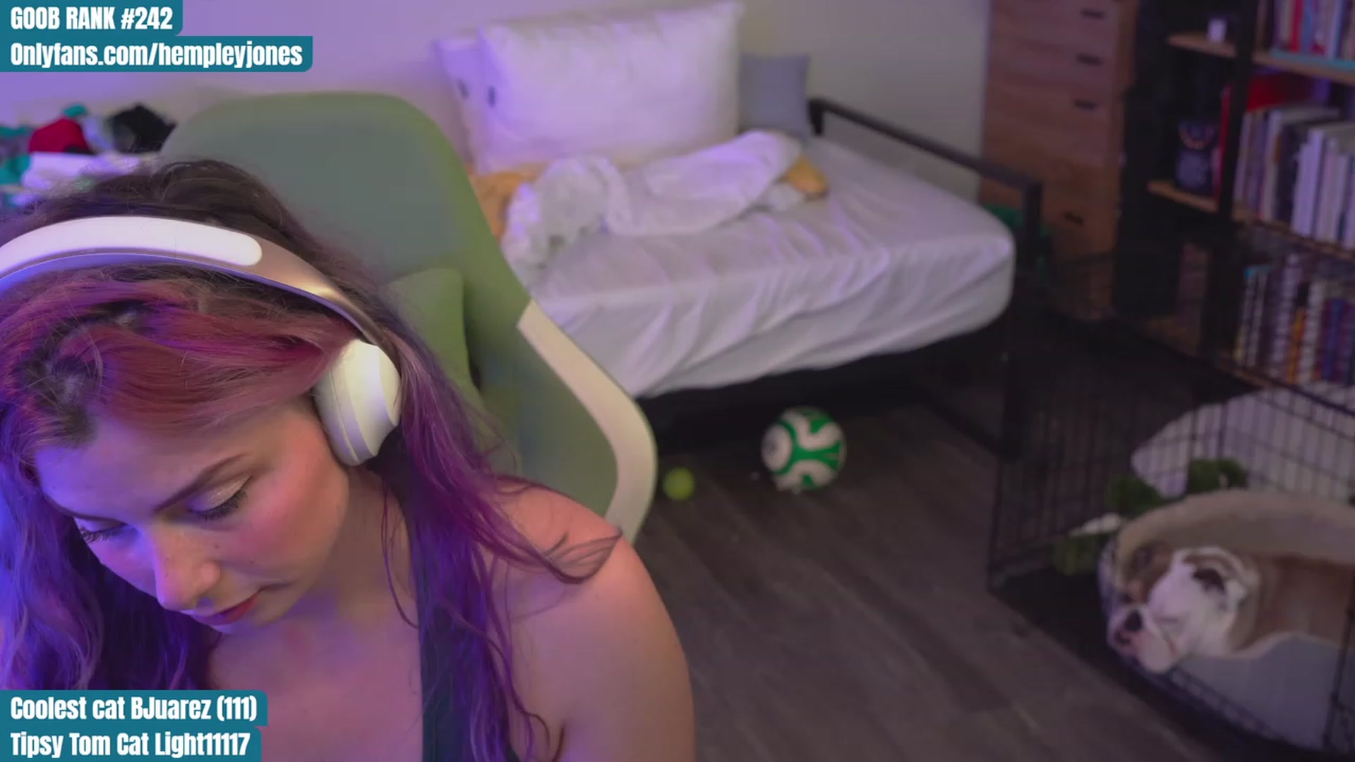 Gallery image thumbnail from Hempleyjones's myfreecams stream on, 09/03/2023, 24:01 image 7 of 20