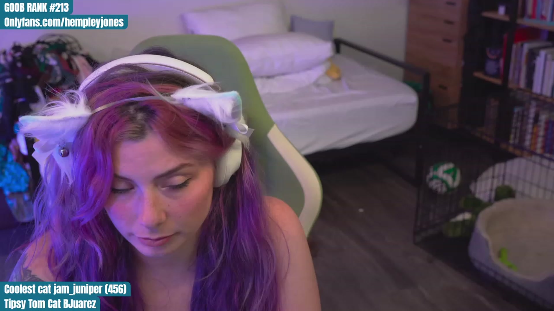 Gallery image thumbnail from Hempleyjones's myfreecams stream on, 09/03/2023, 02:10 image 19 of 20