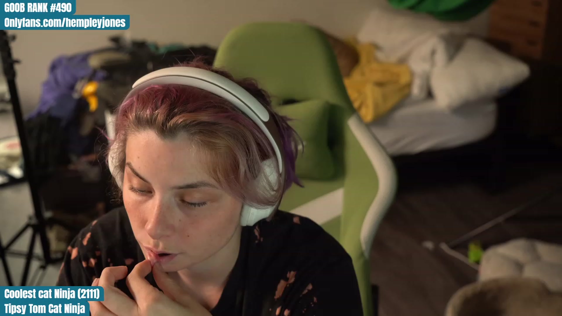 Gallery image thumbnail from Hempleyjones's myfreecams stream on, 09/07/2023, 02:05 image 12 of 20