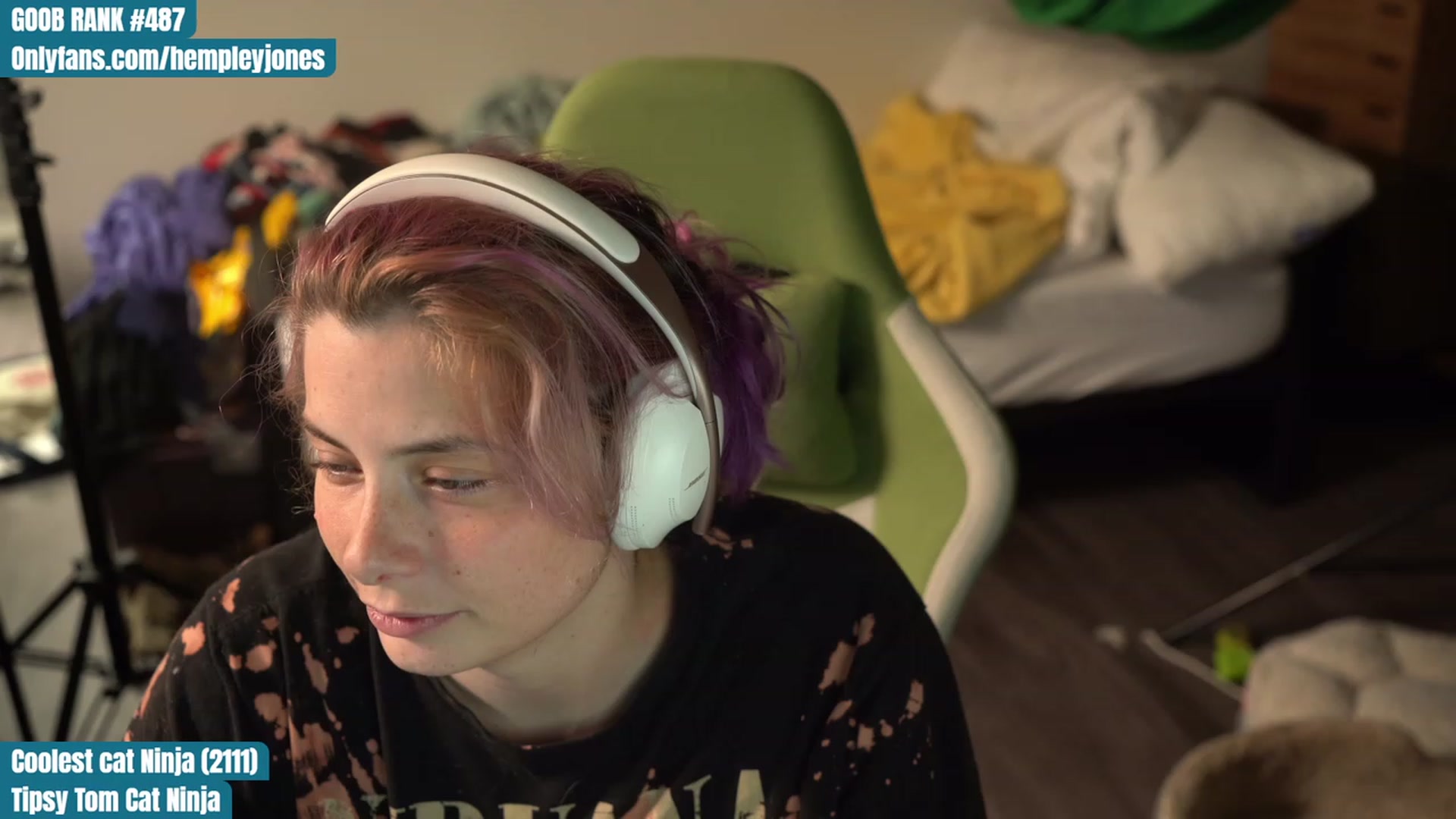 Gallery image thumbnail from Hempleyjones's myfreecams stream on, 09/07/2023, 02:05 image 16 of 20
