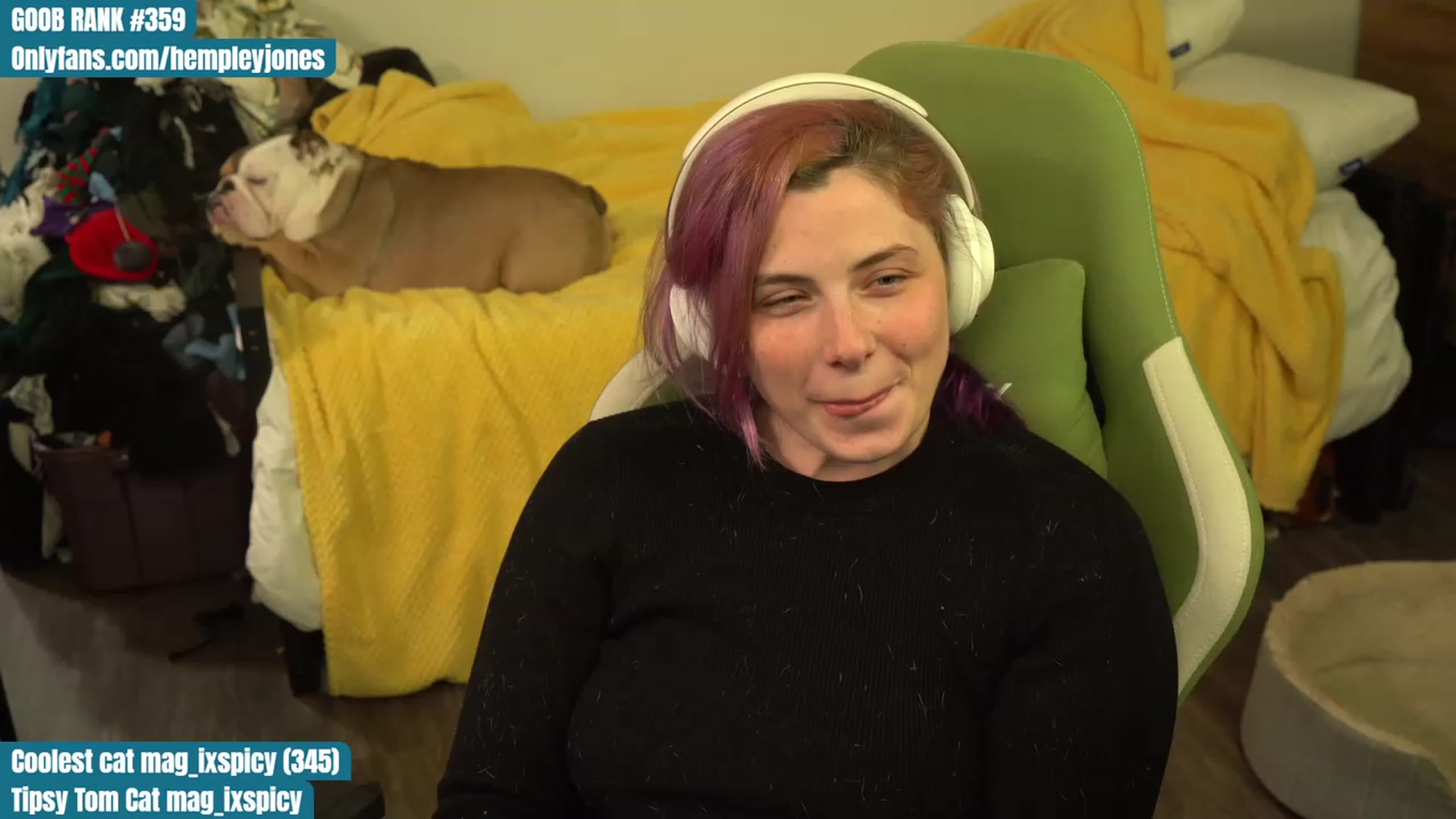 Gallery image thumbnail from Hempleyjones's myfreecams stream on, 09/13/2023, 02:00 image 16 of 20