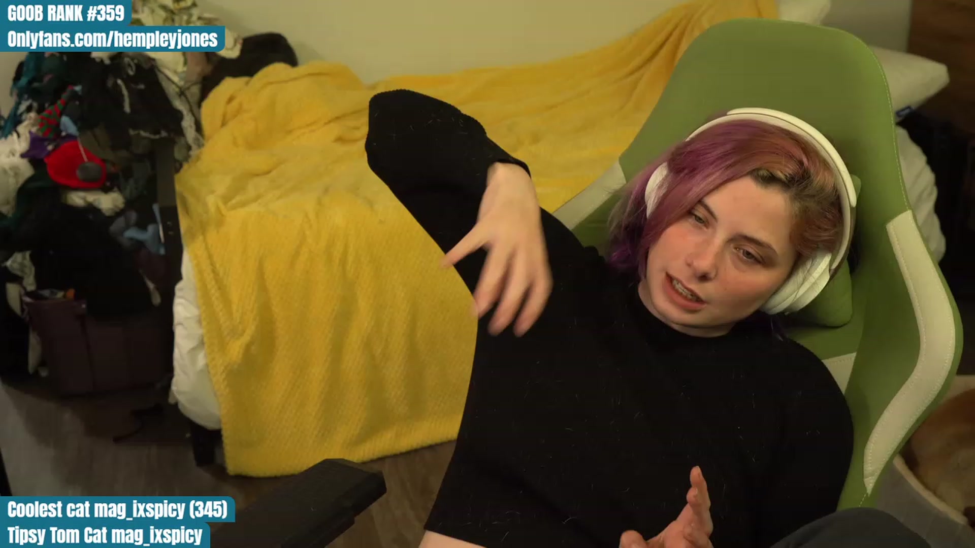 Gallery image thumbnail from Hempleyjones's myfreecams stream on, 09/13/2023, 02:00 image 19 of 20